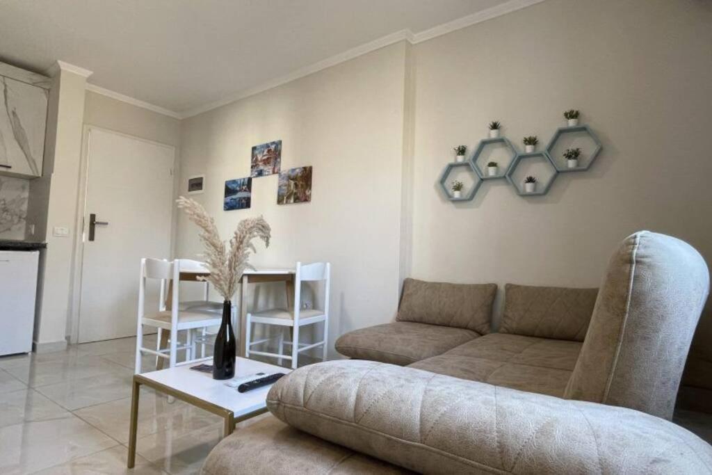 Central Apartment M. Shyri str.1