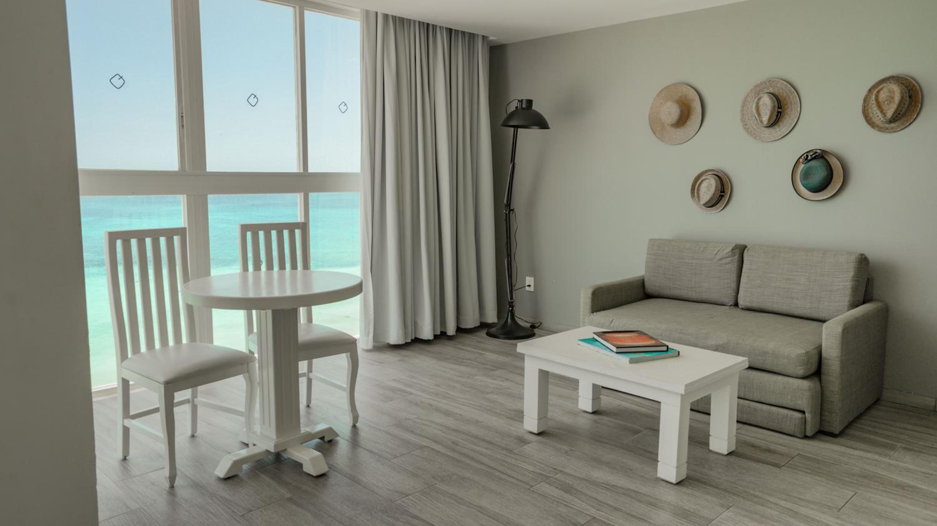 Oleo Cancun Playa All Inclusive Resort