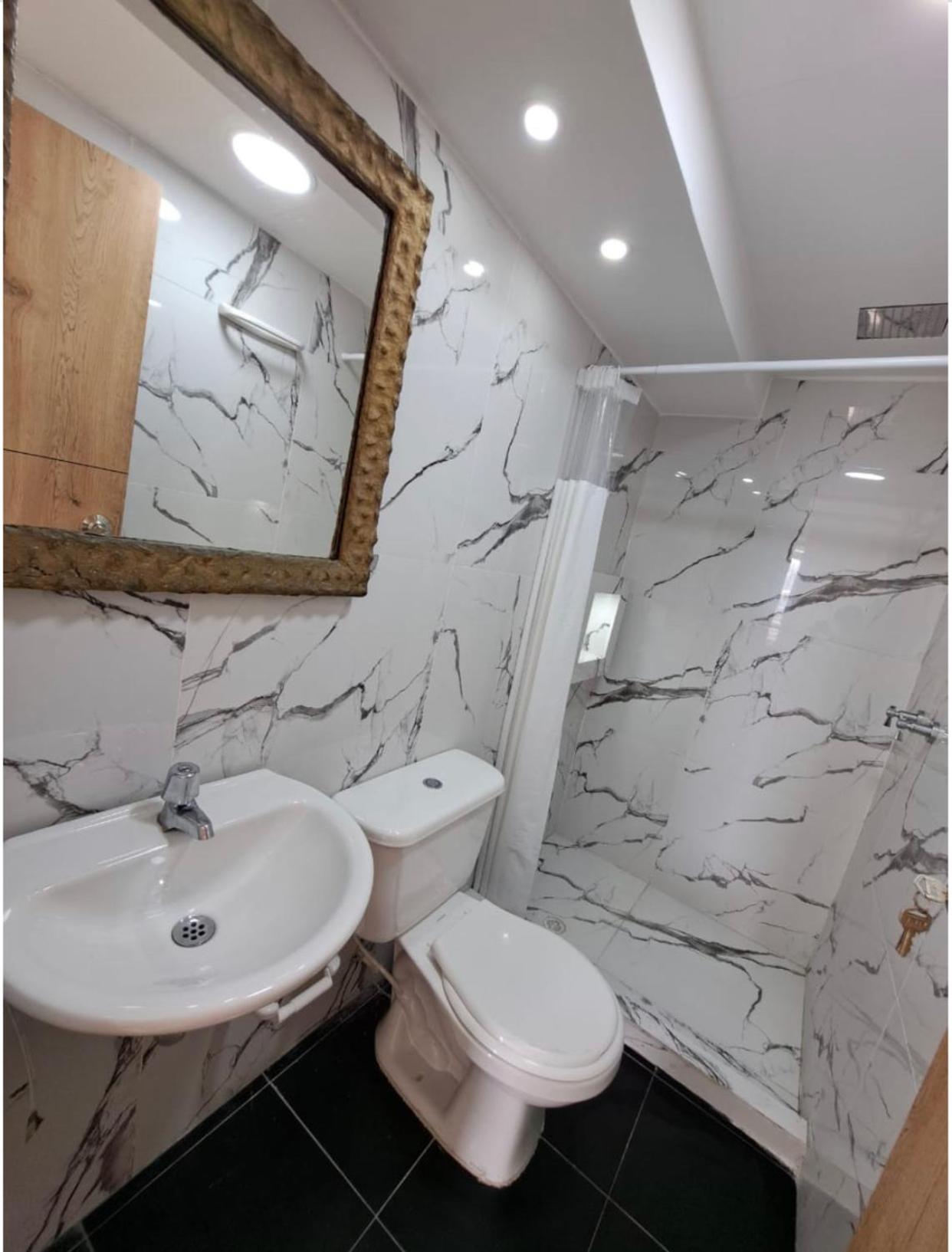 Apartamento con Balcón piso 12