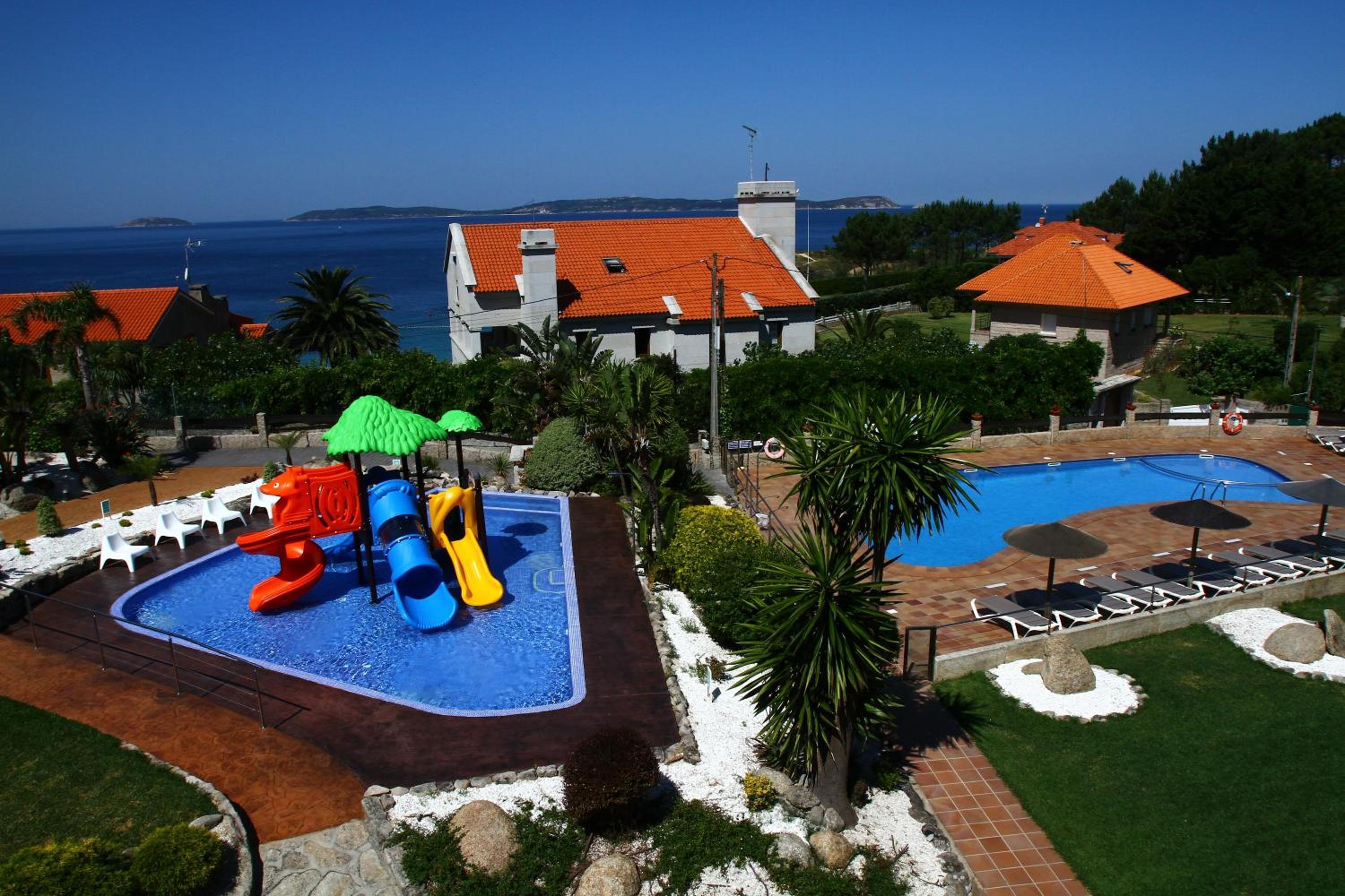 Apartamentos Coral Do Mar II