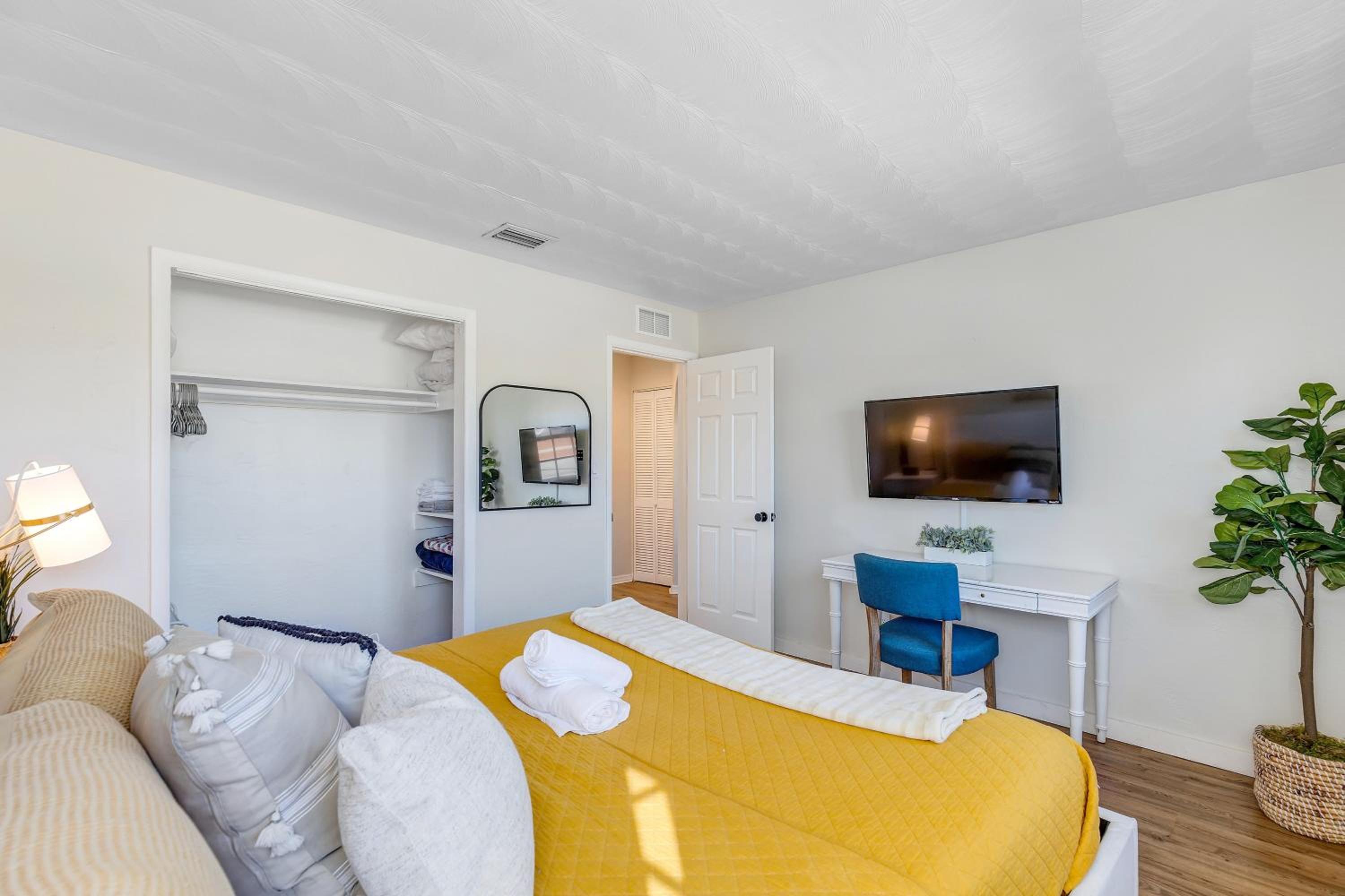 Tropical getaway with coastal charm view 4