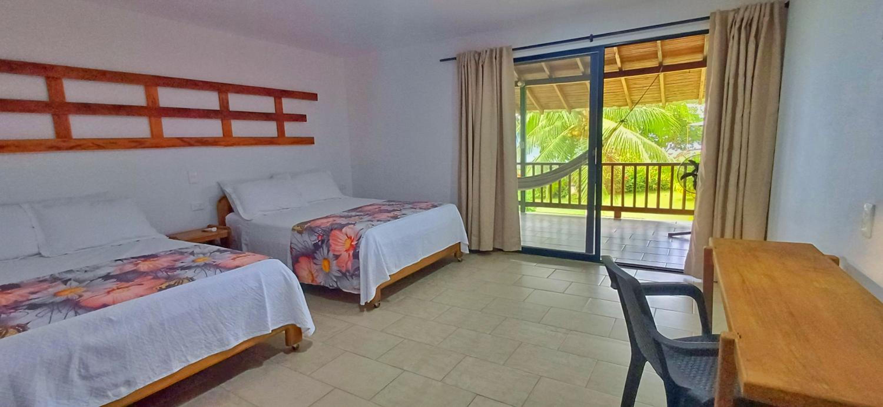Playa de Oro Lodge