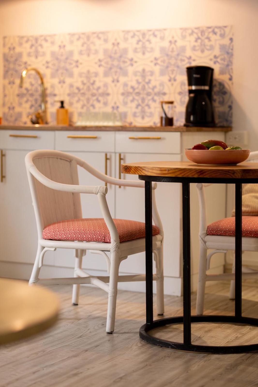 Al Alma Apart-Suites