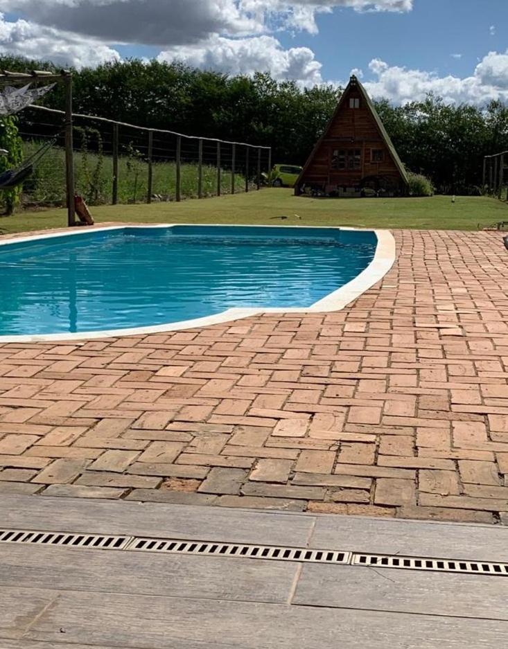 Casa de Campo / Sítio + Chalé Suíço + Área Festa + Piscina