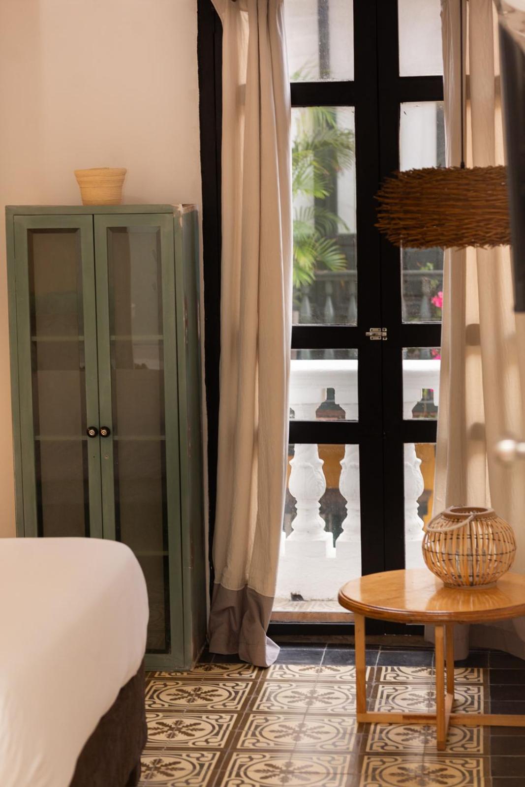 Al Alma Apart-Suites