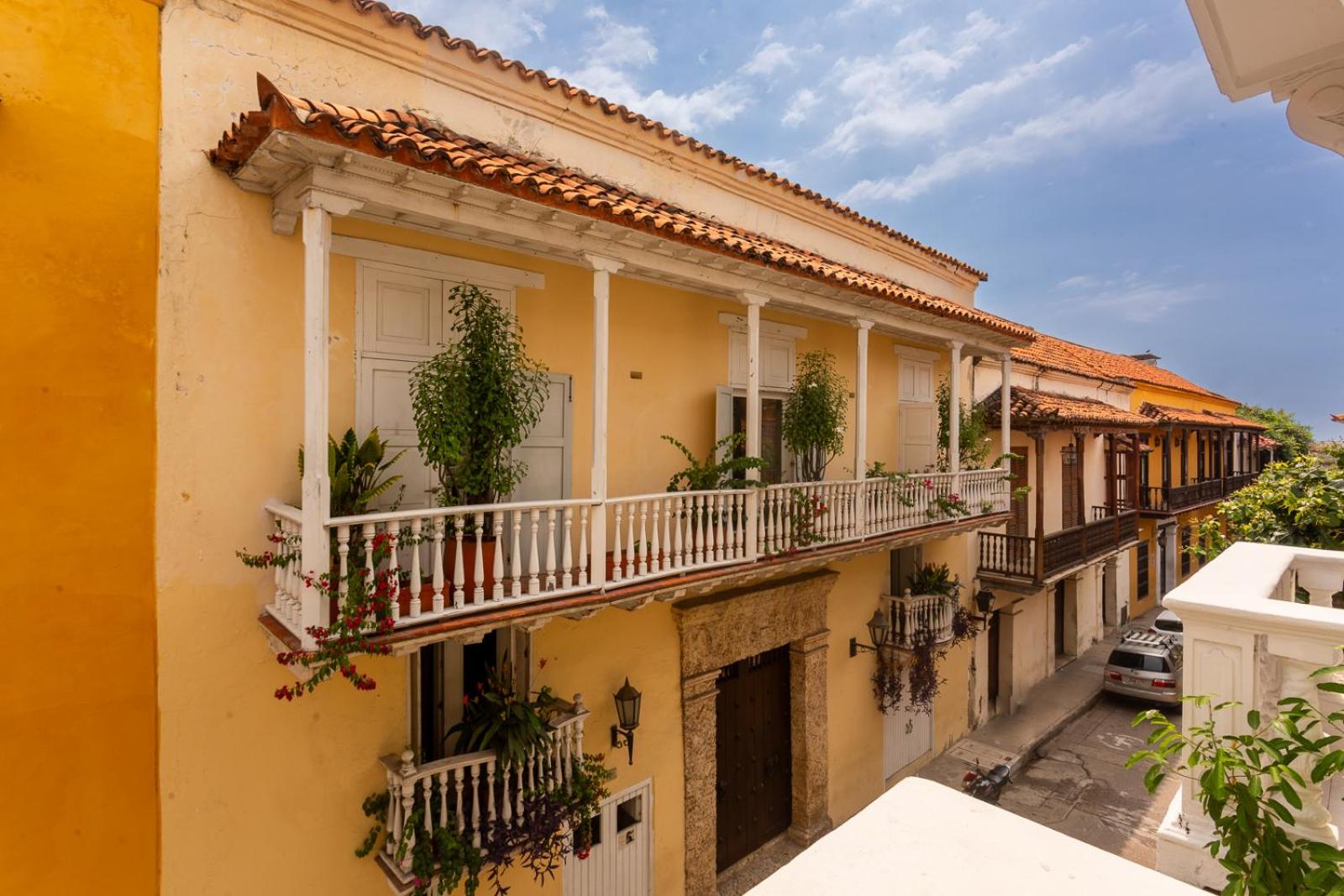 Al Alma Apart-Suites