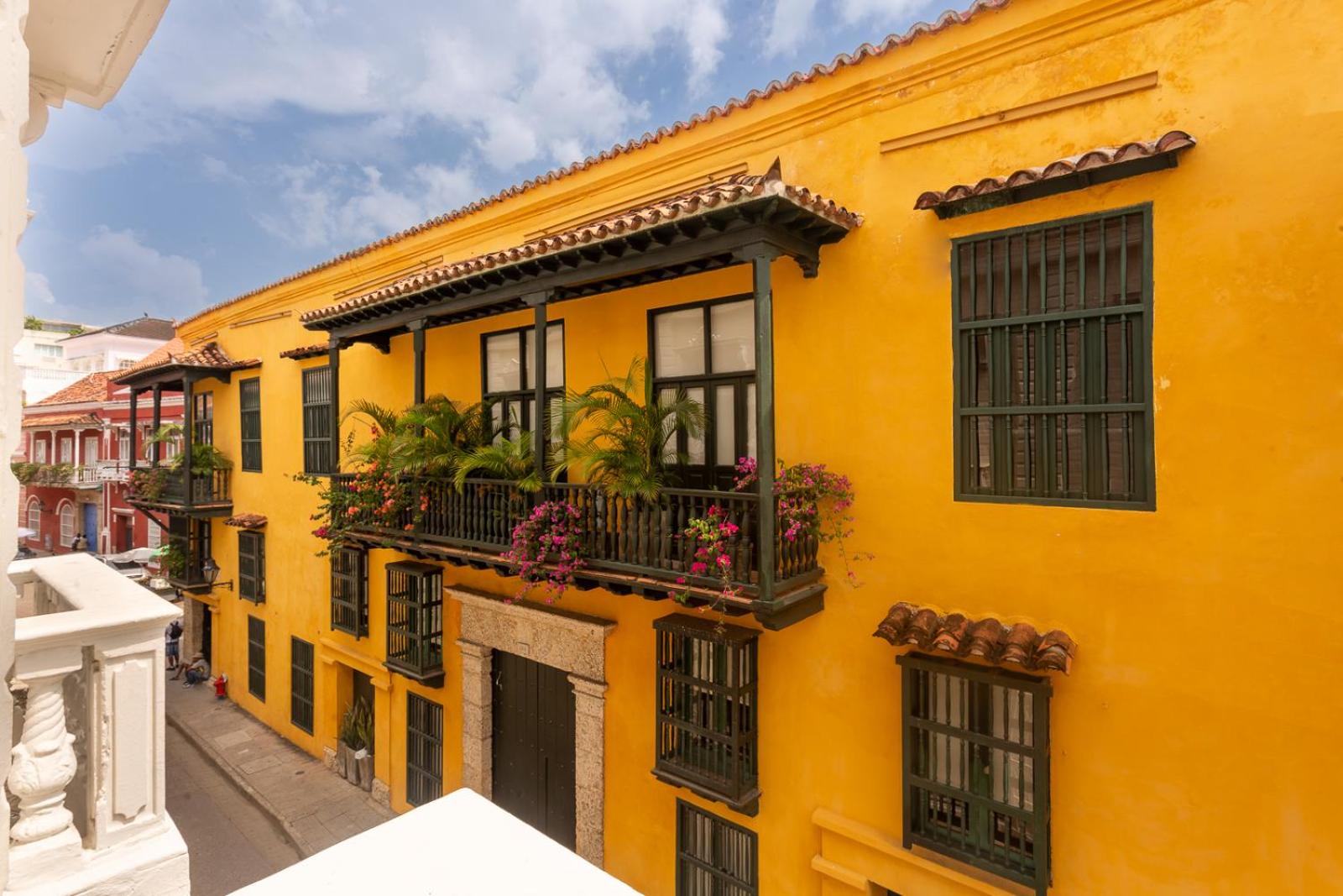 Al Alma Apart-Suites
