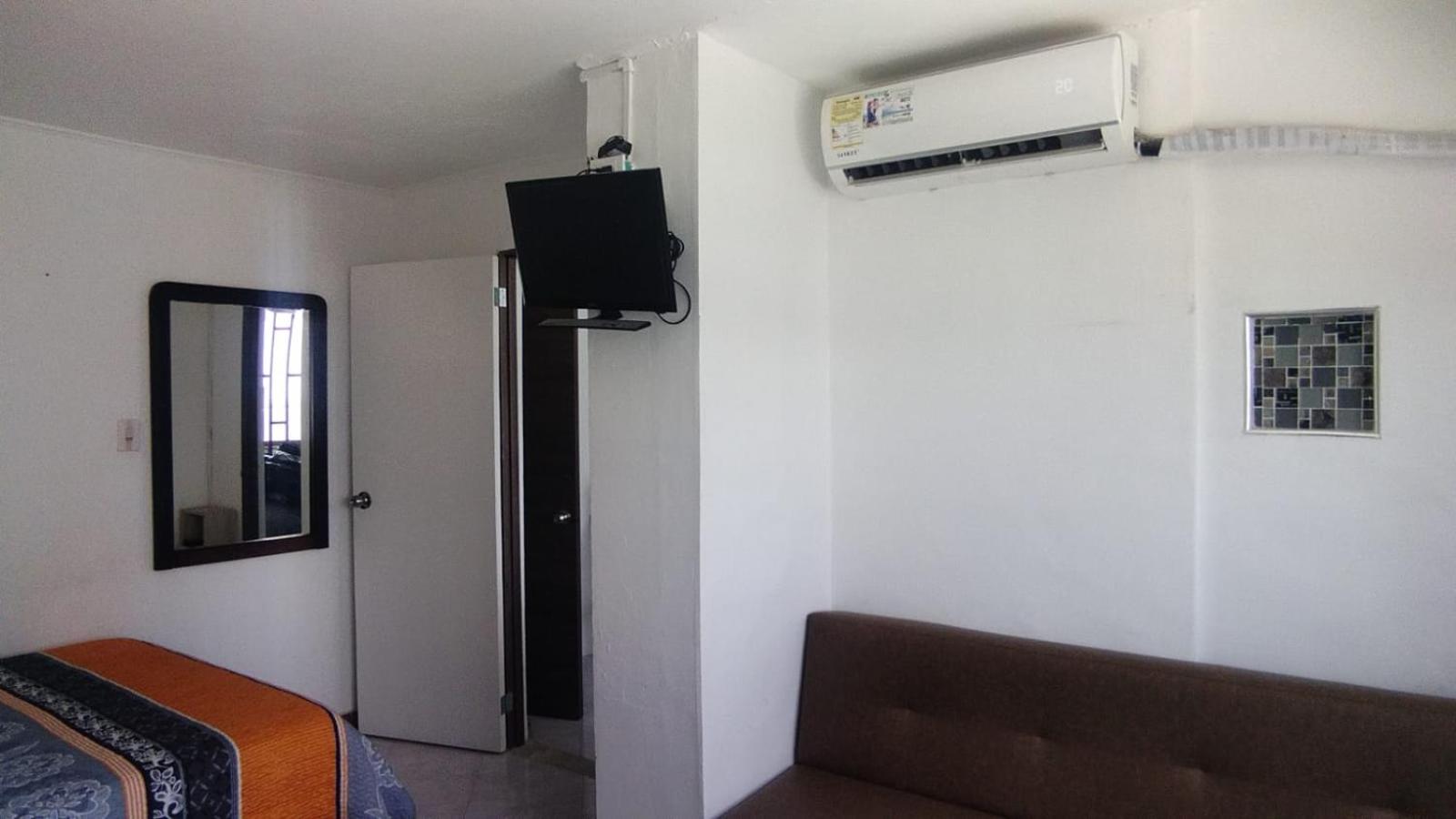APARTAMENTO UBICADO FRENTE A LA PLAYA PRINCIPAL