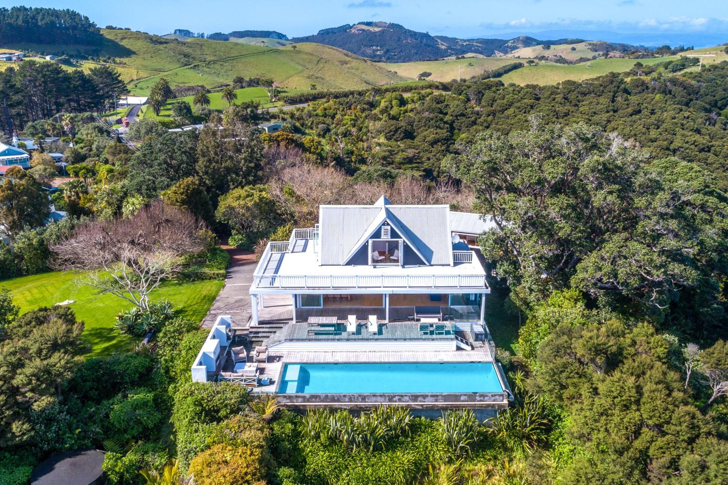 No 63 - Stay Waiheke view 2