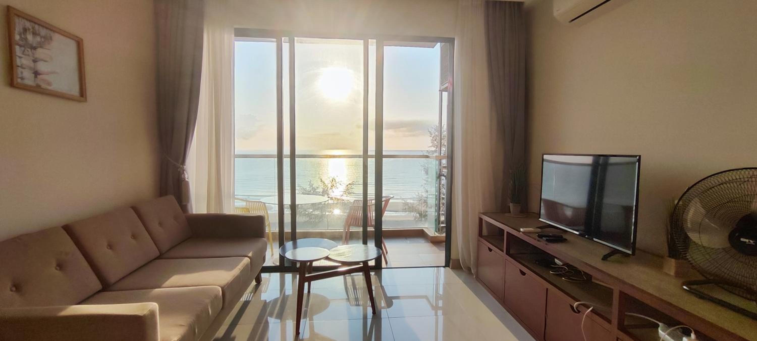TIMURBAY KUANTAN -BEACHFRONT PARADISE GETAWAY photo 8