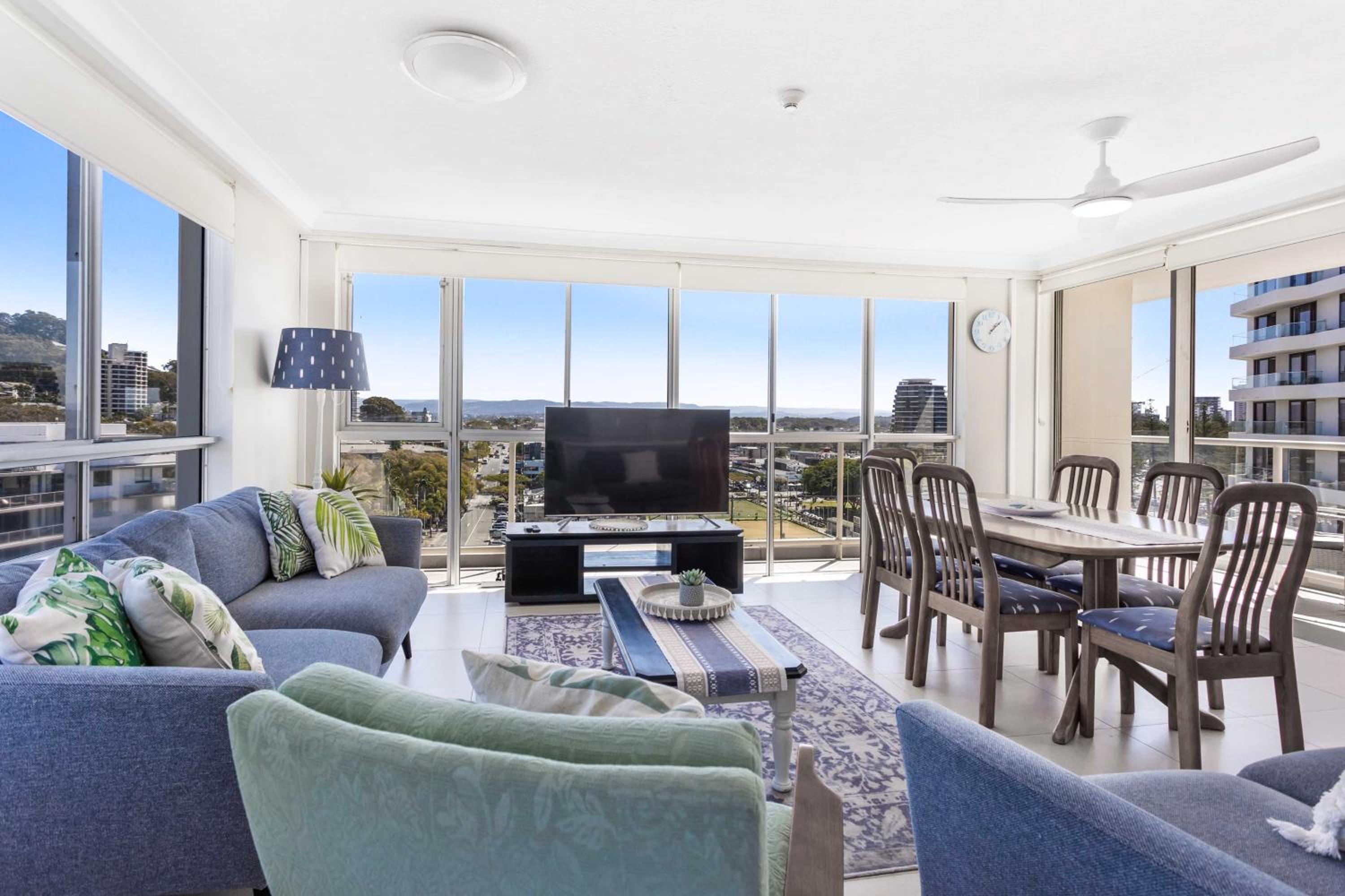 Burleigh Beach View Apartment