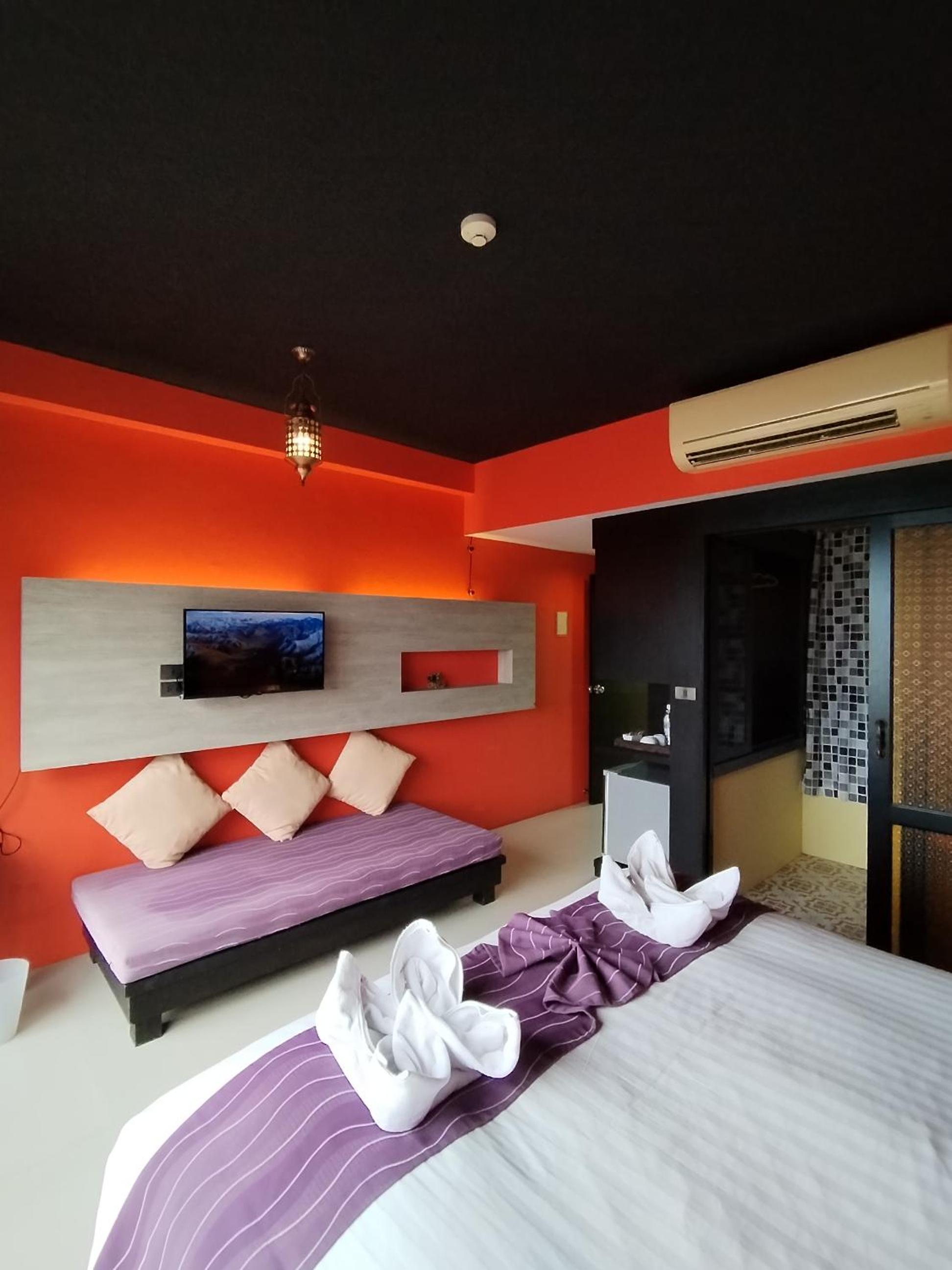 Bhundhari Chaweng Beach Resort Koh Samui - SHA Plus