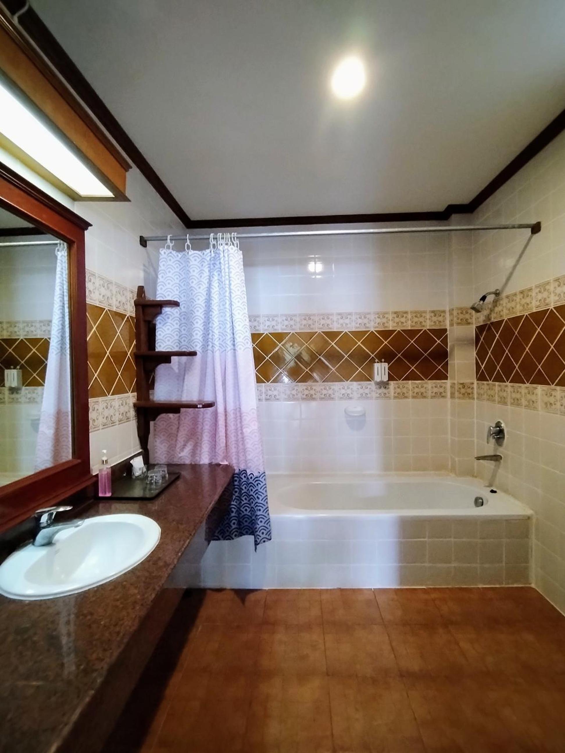 Bhundhari Chaweng Beach Resort Koh Samui - SHA Plus