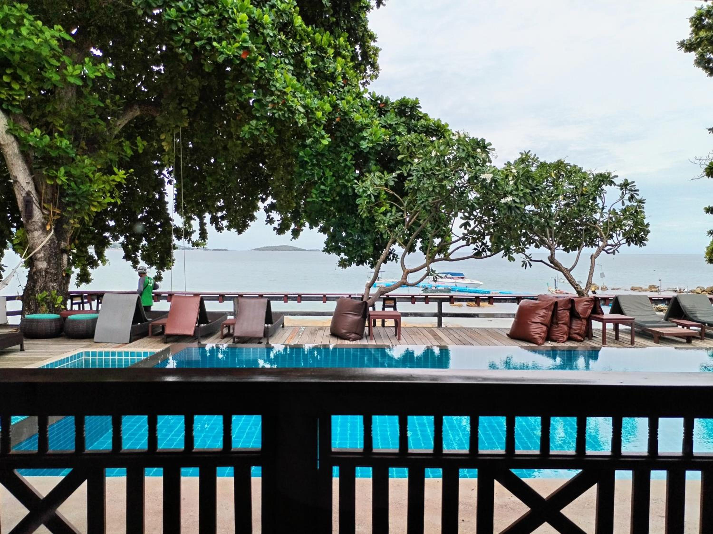 Bhundhari Chaweng Beach Resort Koh Samui - SHA Plus