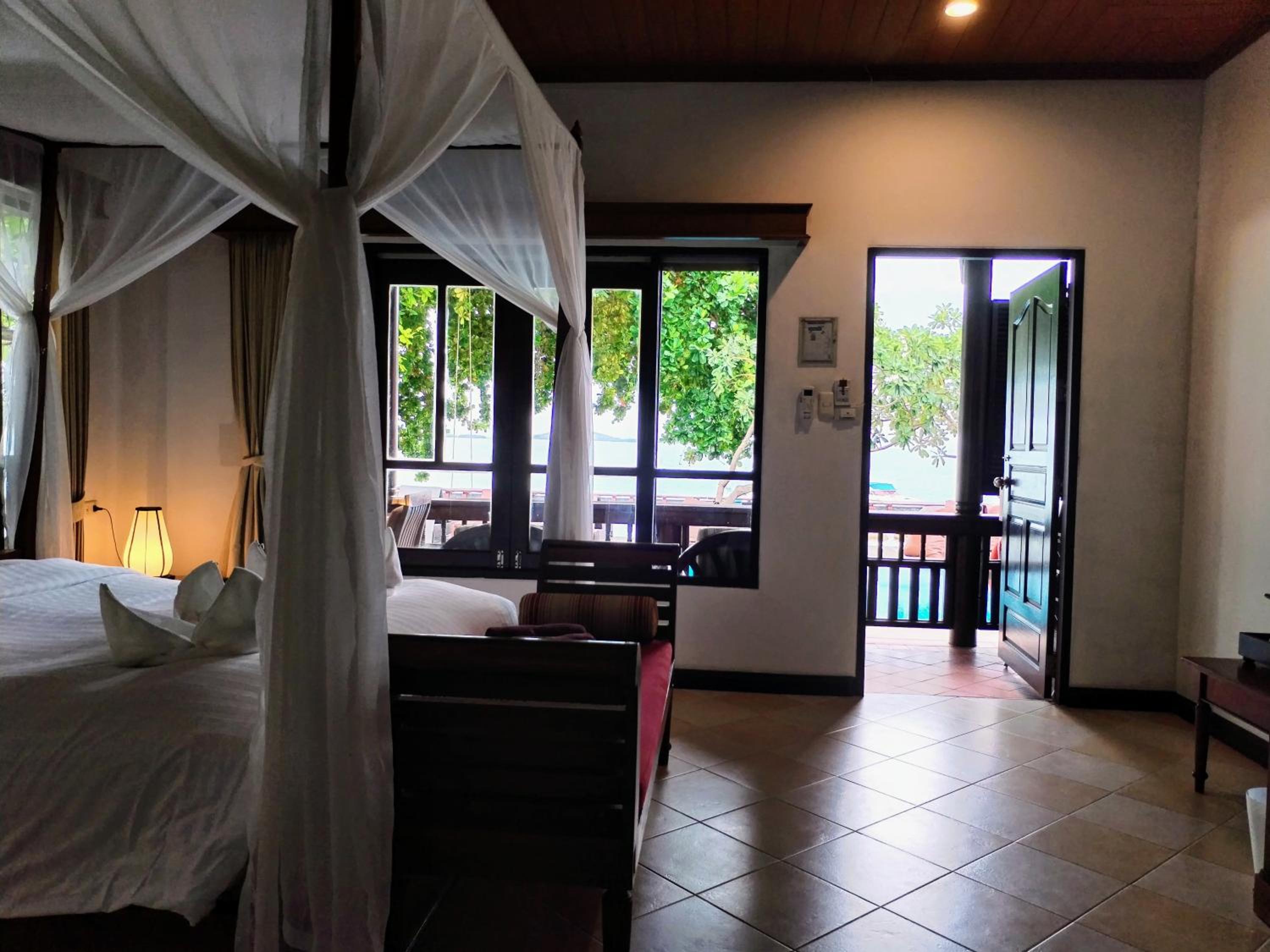 Bhundhari Chaweng Beach Resort Koh Samui - SHA Plus