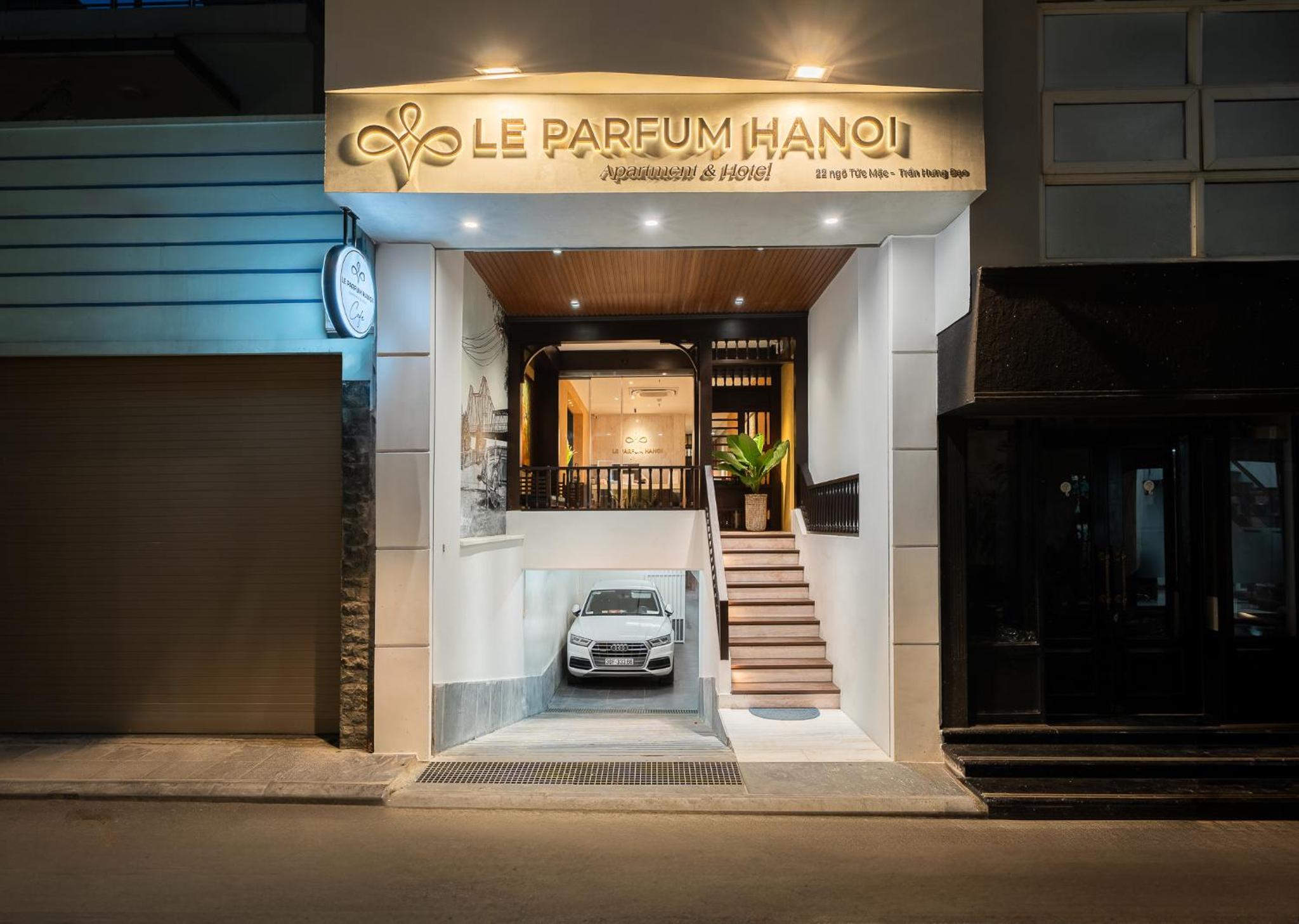 Le Parfum Apartment and Hotel