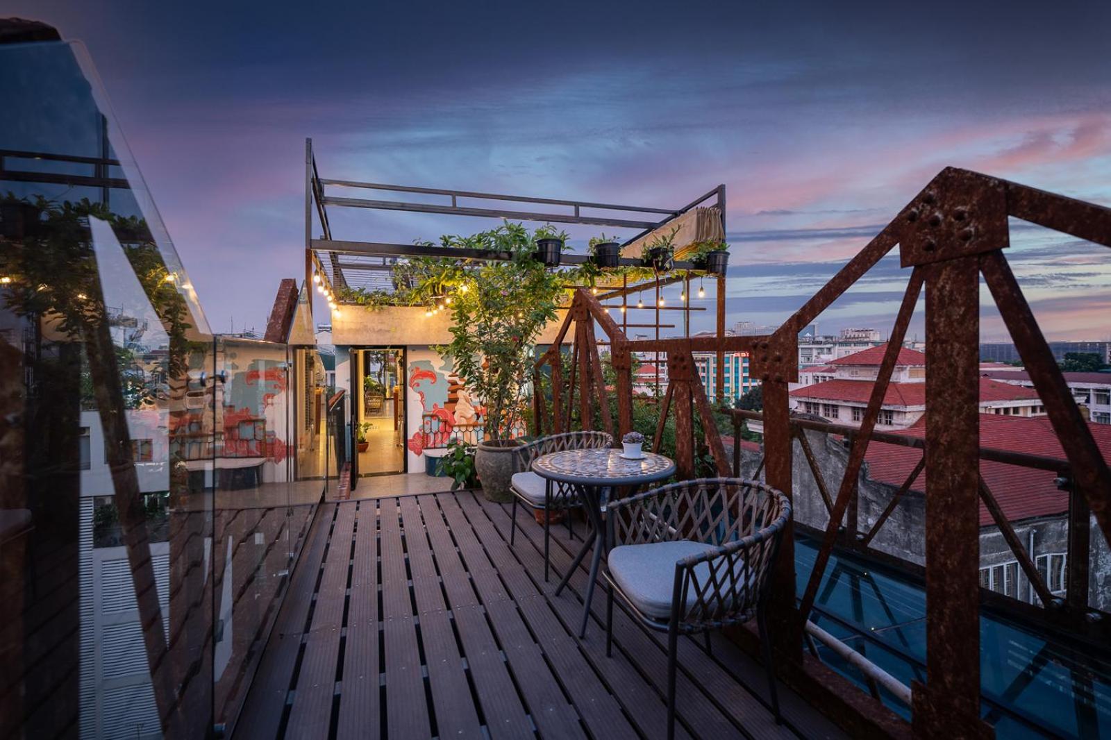Le Parfum Apartment and Hotel