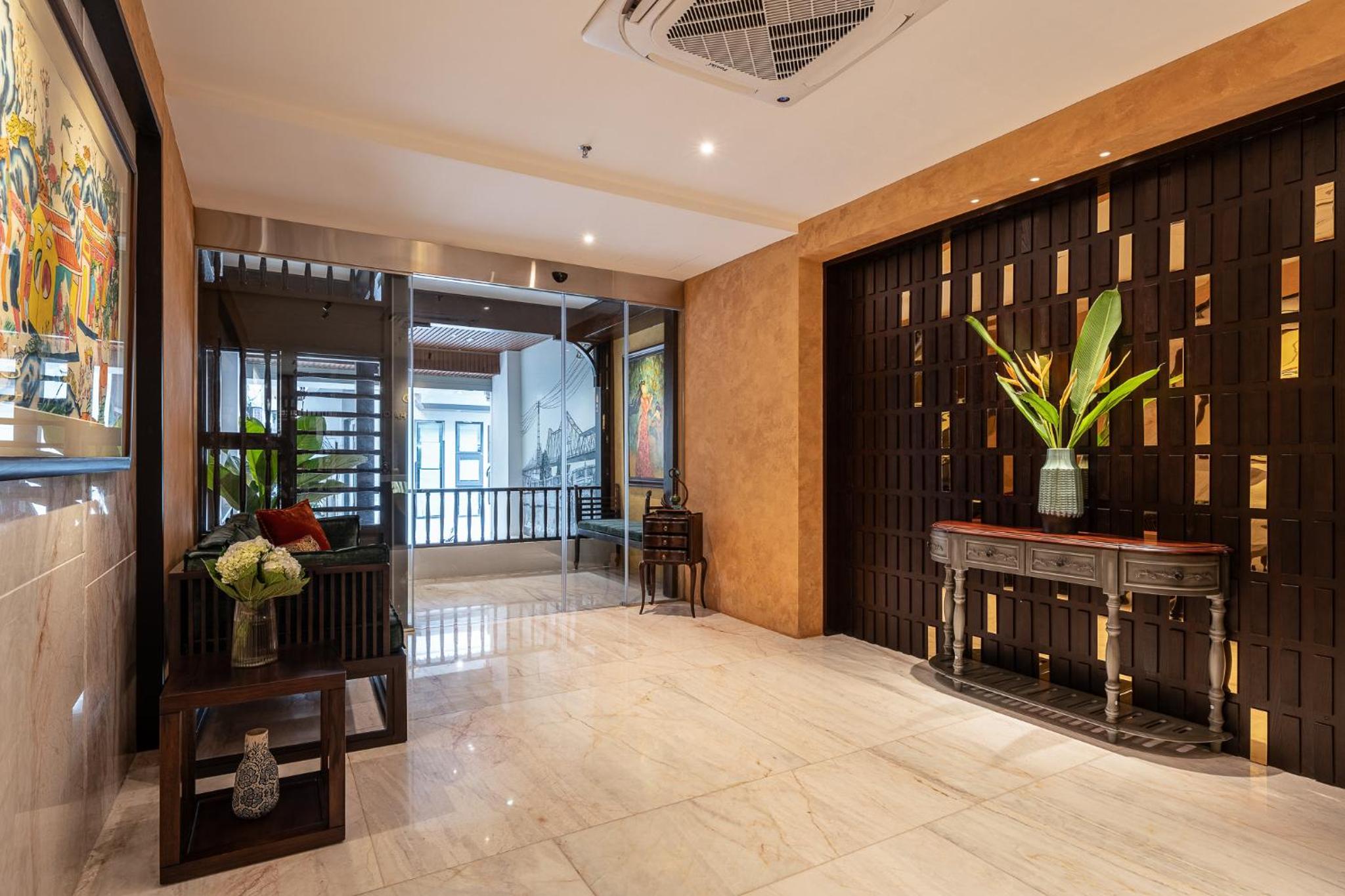 Le Parfum Apartment and Hotel