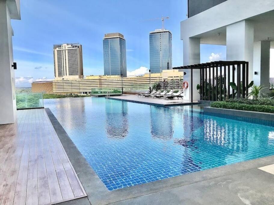 2410mosaic southkey 2+1midvalley