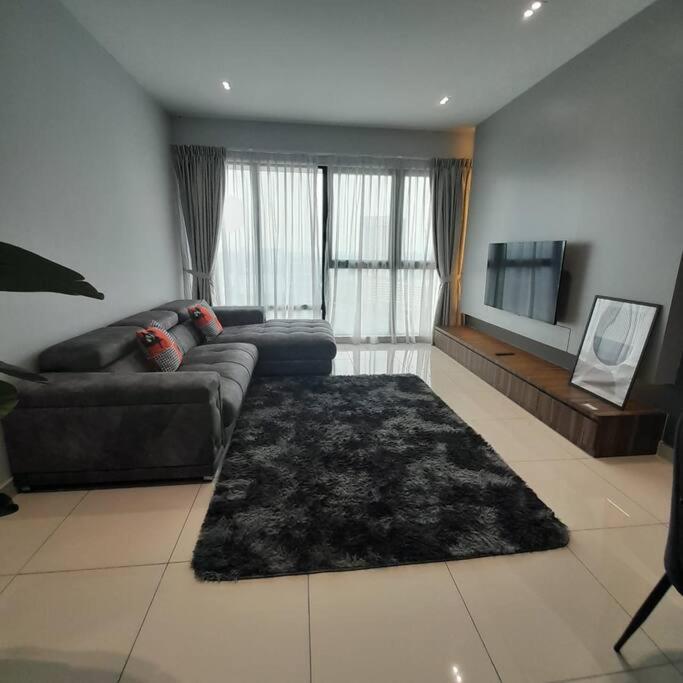 2410mosaic southkey 2+1midvalley