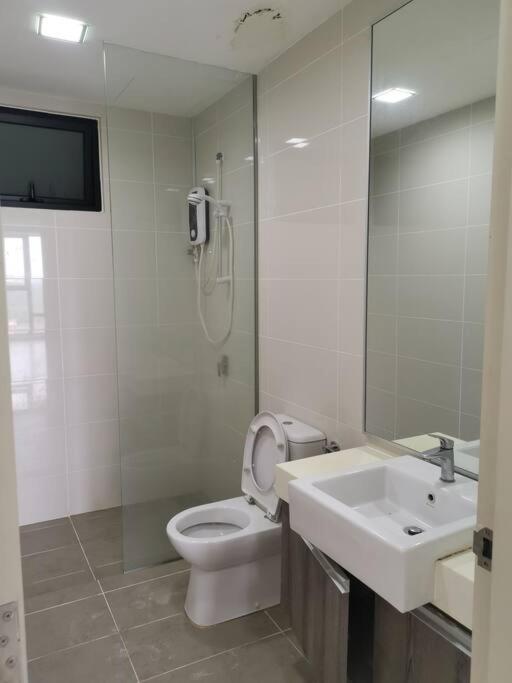 2410mosaic southkey 2+1midvalley