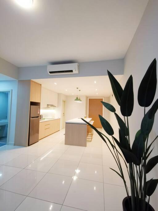 2410mosaic southkey 2+1midvalley