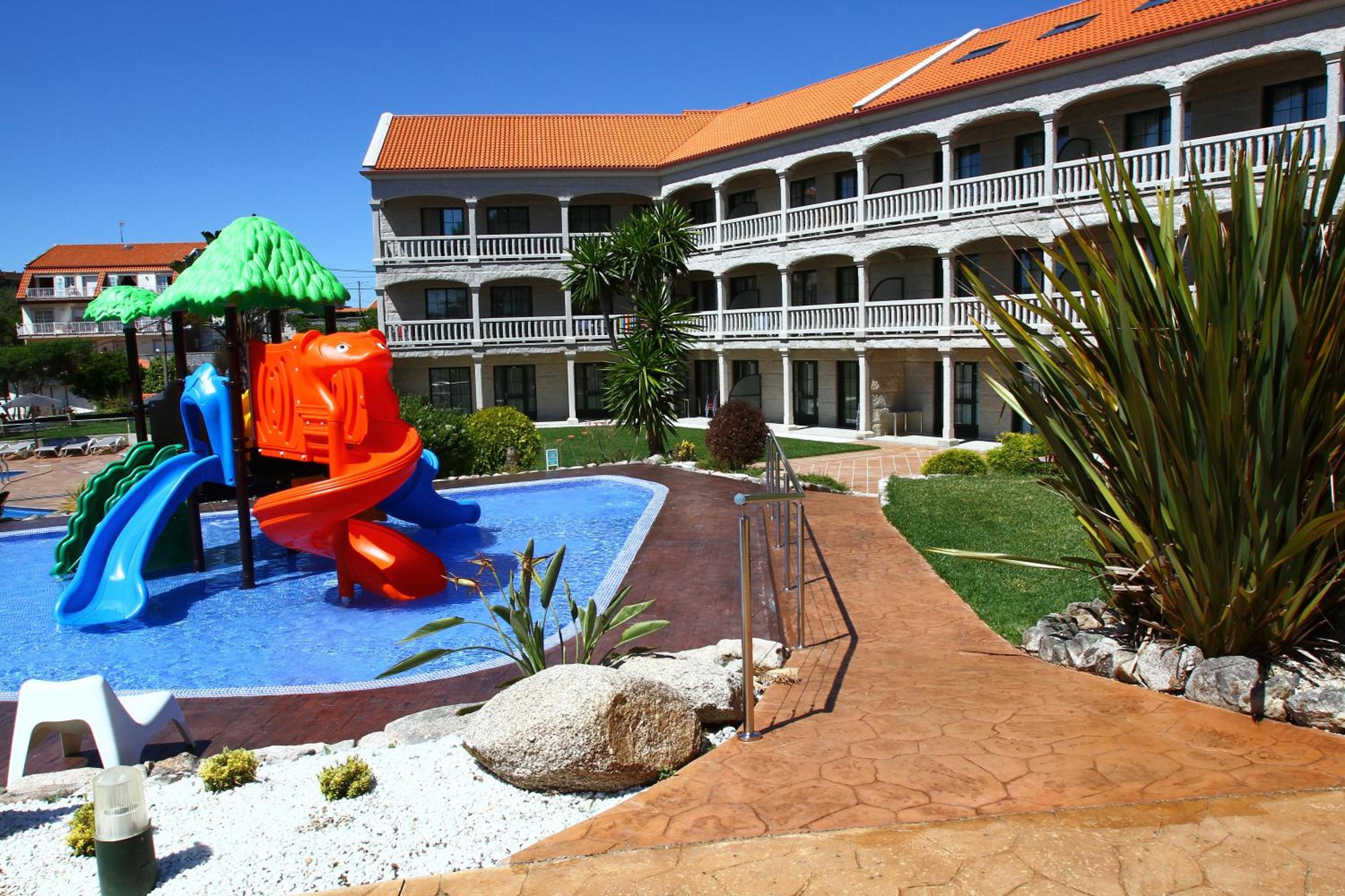 Apartamentos Coral Do Mar II