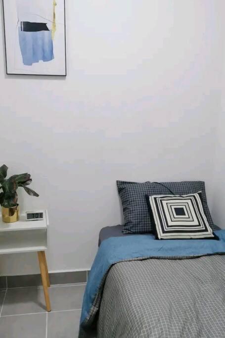 0813bathtubsuite3+1room5bed2carp midvalleyjbcenter