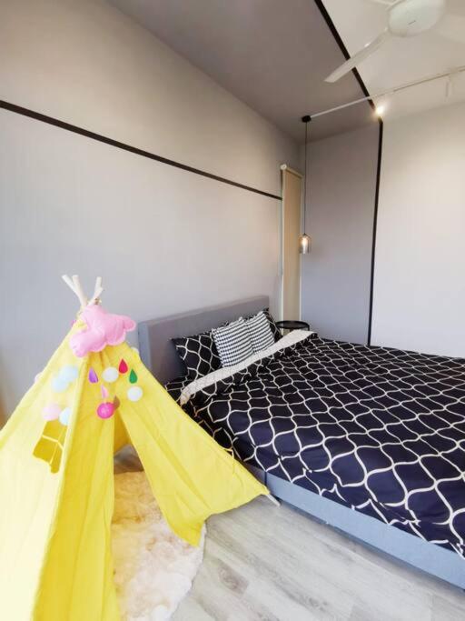0813bathtubsuite3+1room5bed2carp midvalleyjbcenter