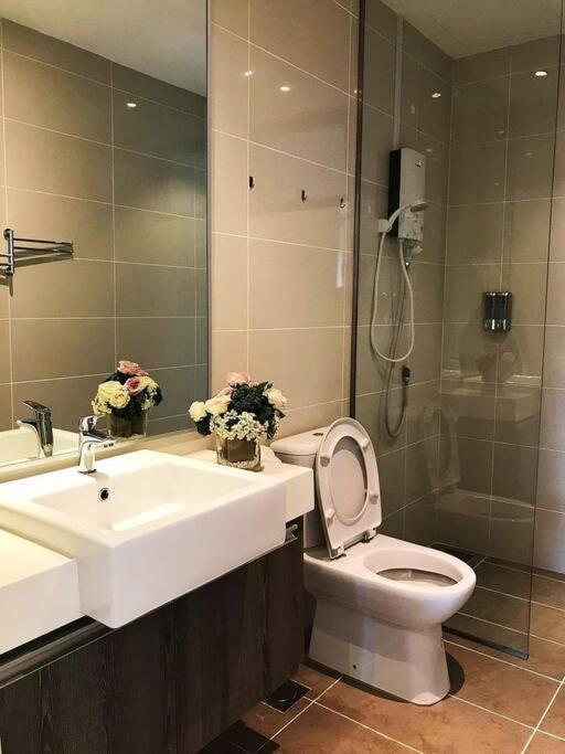 1008mosaic southkey-2+1bedroom jb centre-lejollax