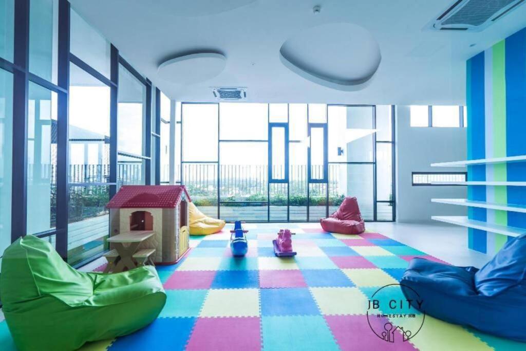 1008mosaic southkey-2+1bedroom jb centre-lejollax