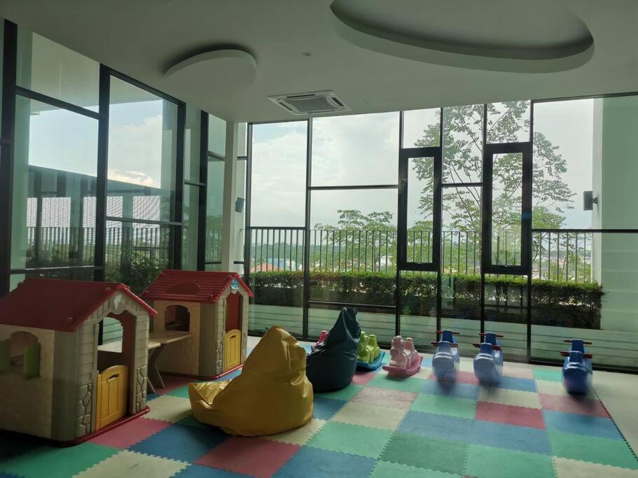 1008mosaic southkey-2+1bedroom jb centre-lejollax