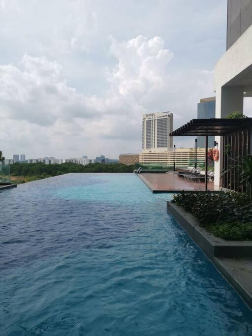 1008mosaic southkey-2+1bedroom jb centre-lejollax