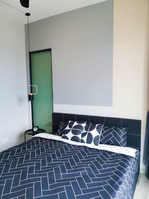 1512mosaic southkey 2+1bedroom lejollax- jb center