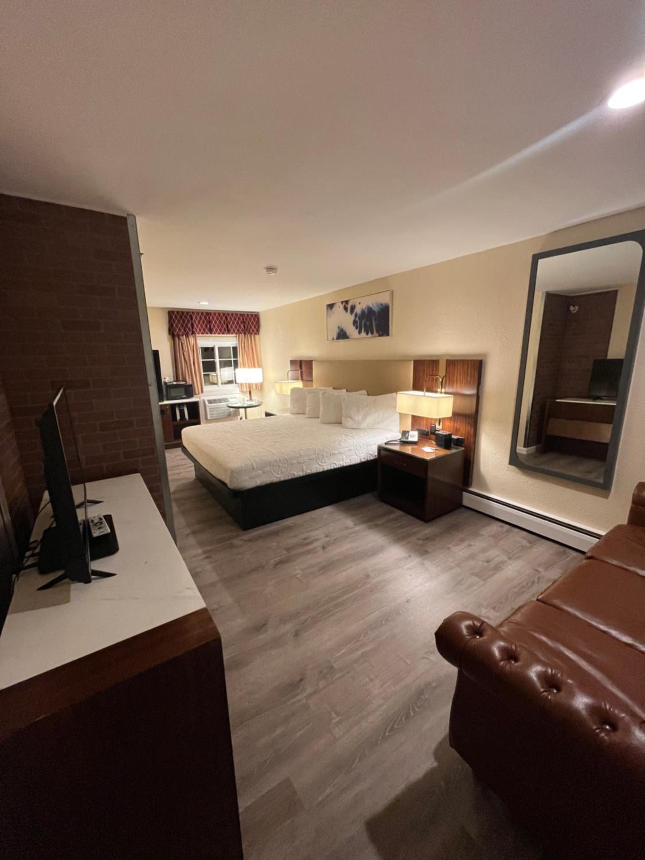 Rochester Vacations - Anchorage Inn Rochester - Property Image 44