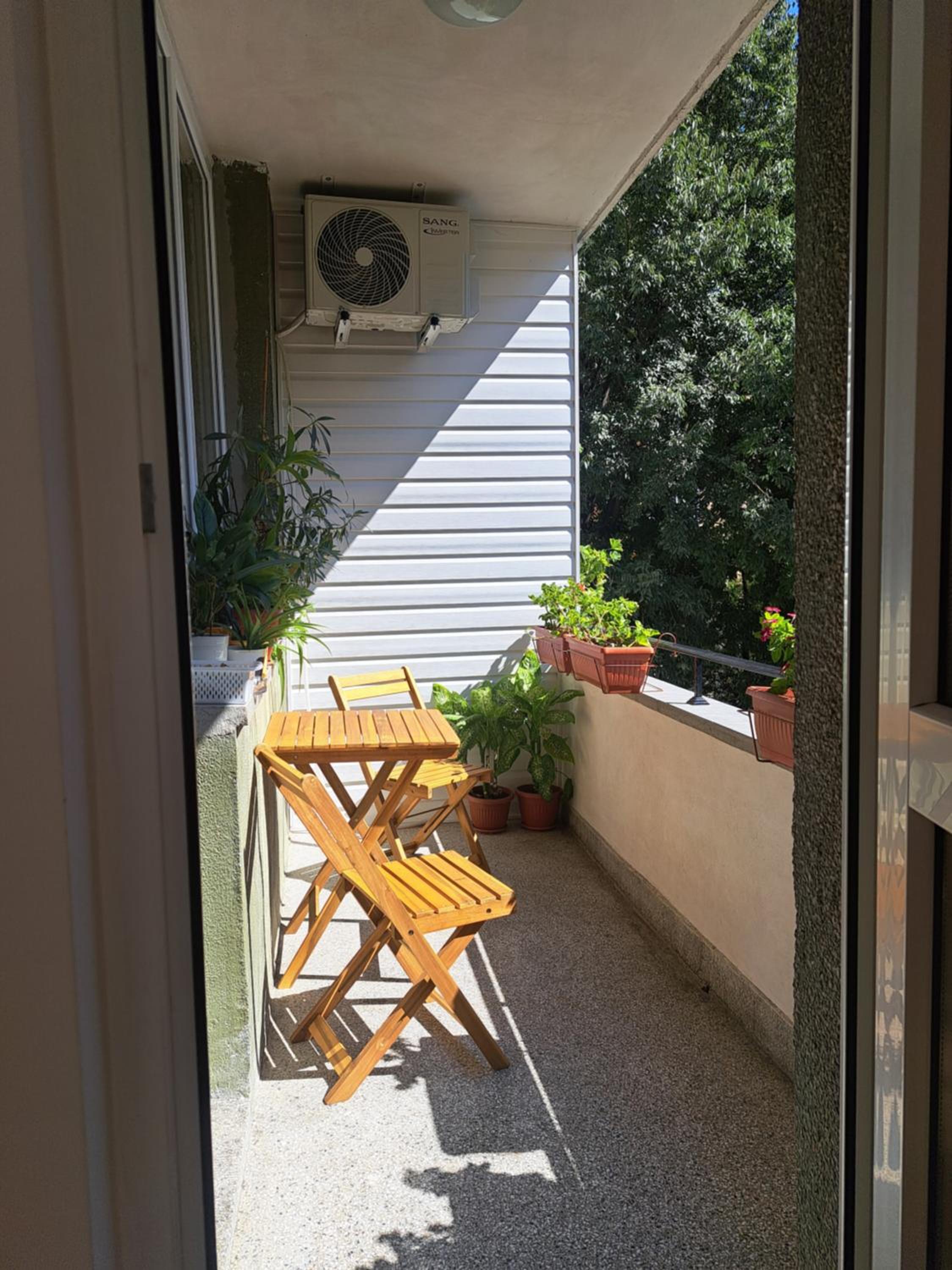 Vasi Apartment