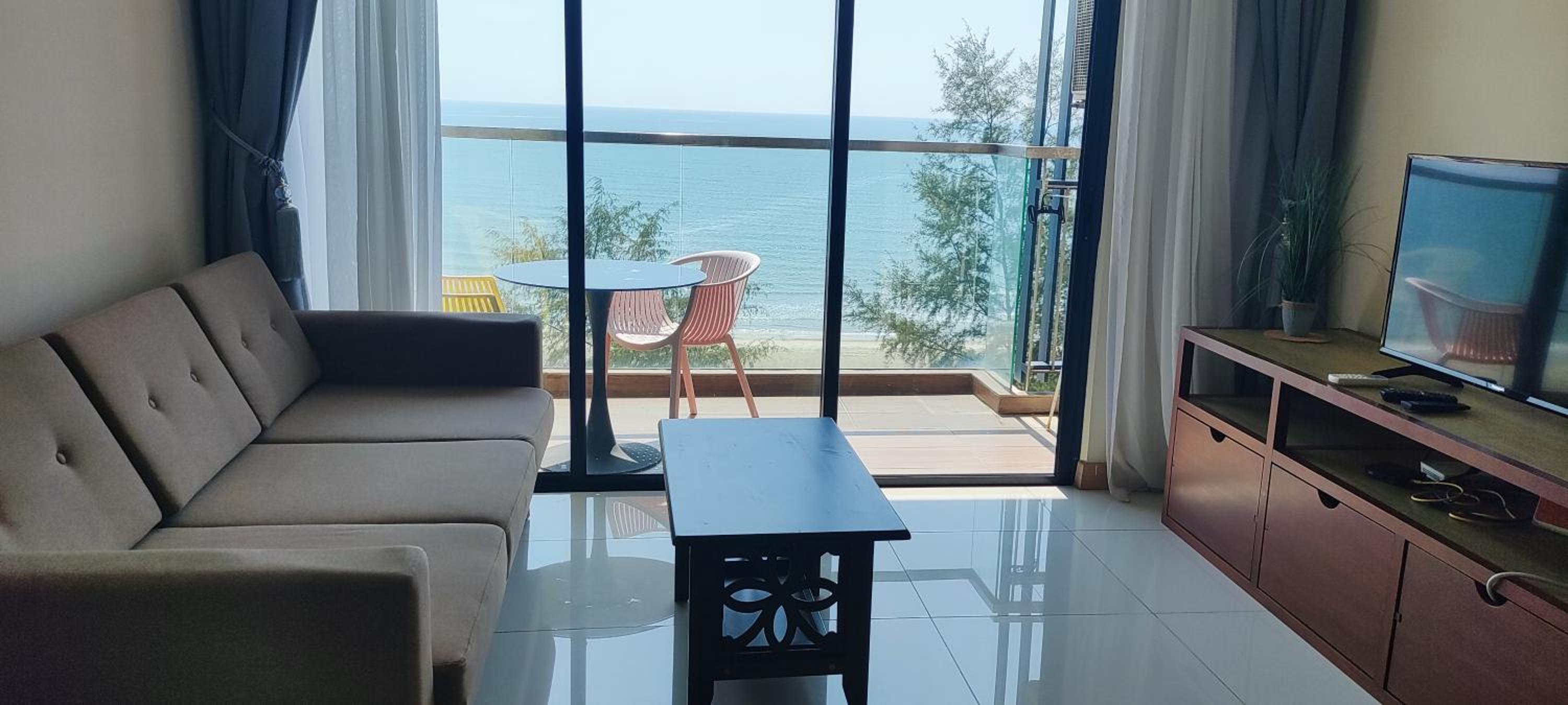 TIMURBAY KUANTAN -BEACHFRONT PARADISE GETAWAY photo 5