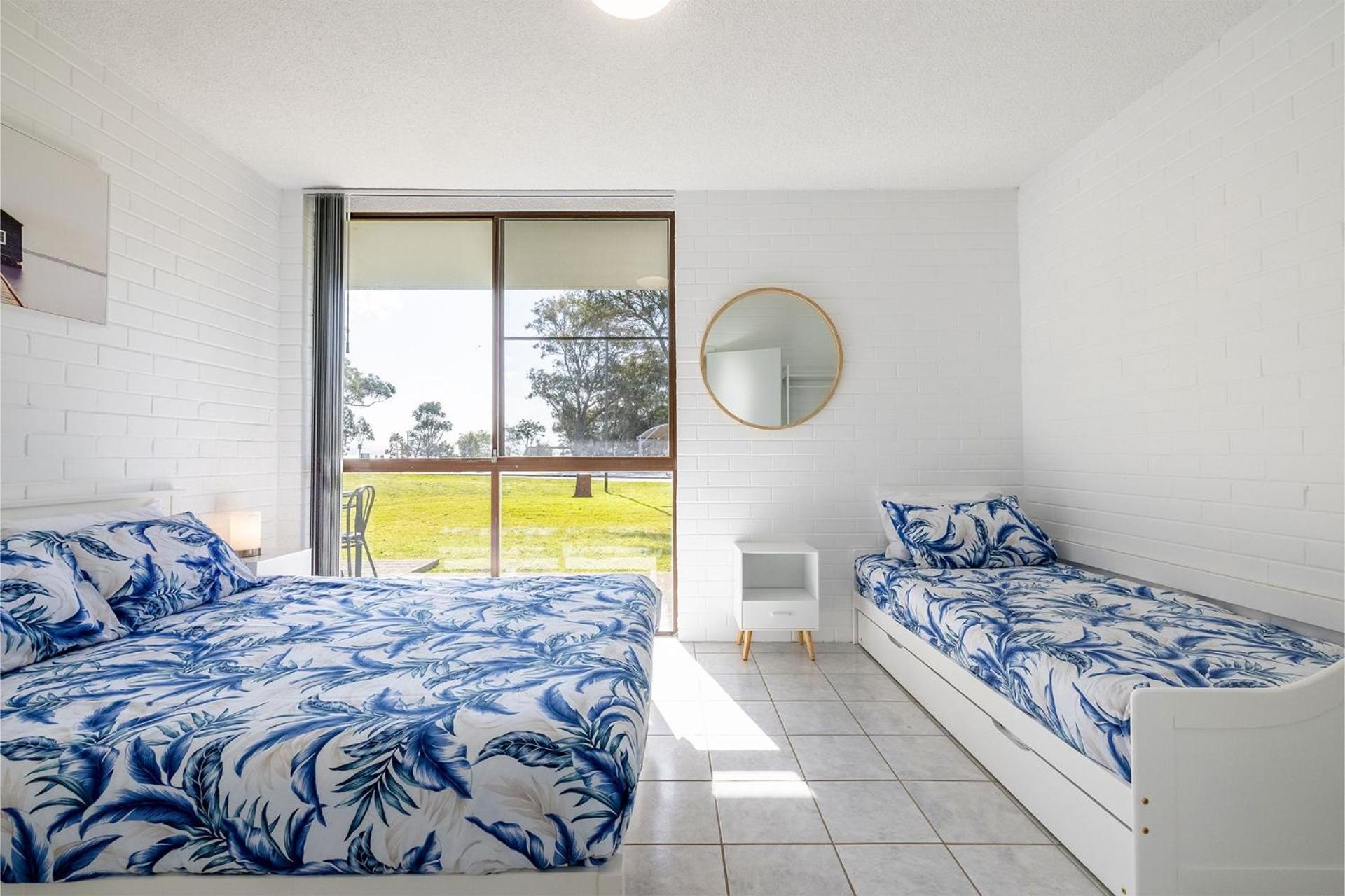 Villa Ellisa, 1 10 Columbia Cl -ground floor unit with beautiful water views & across from the water