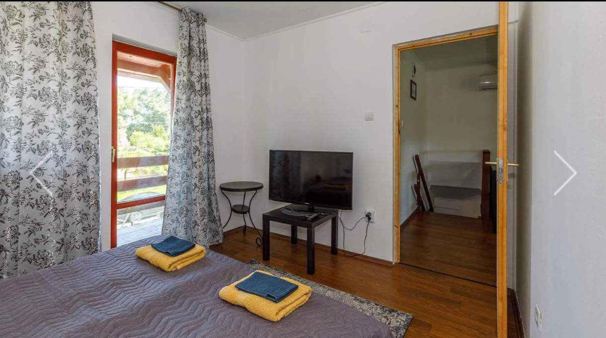 Holiday home in Balatonkeresztur 43400 view 3