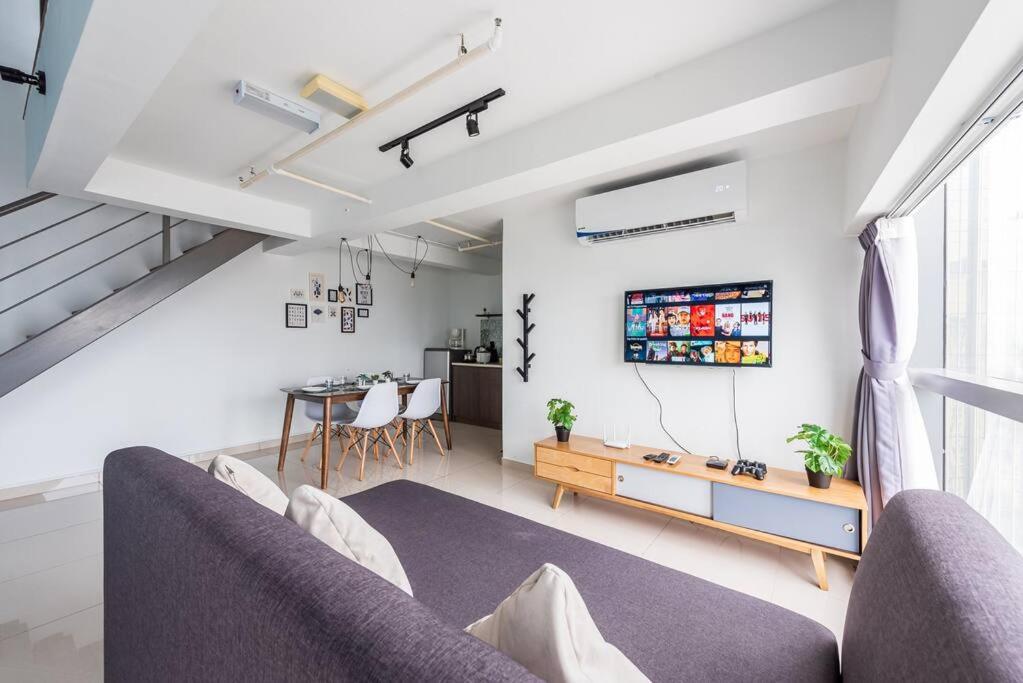 City View/PoolTable/Netflix/Darts/PinnaclePJ photo 2
