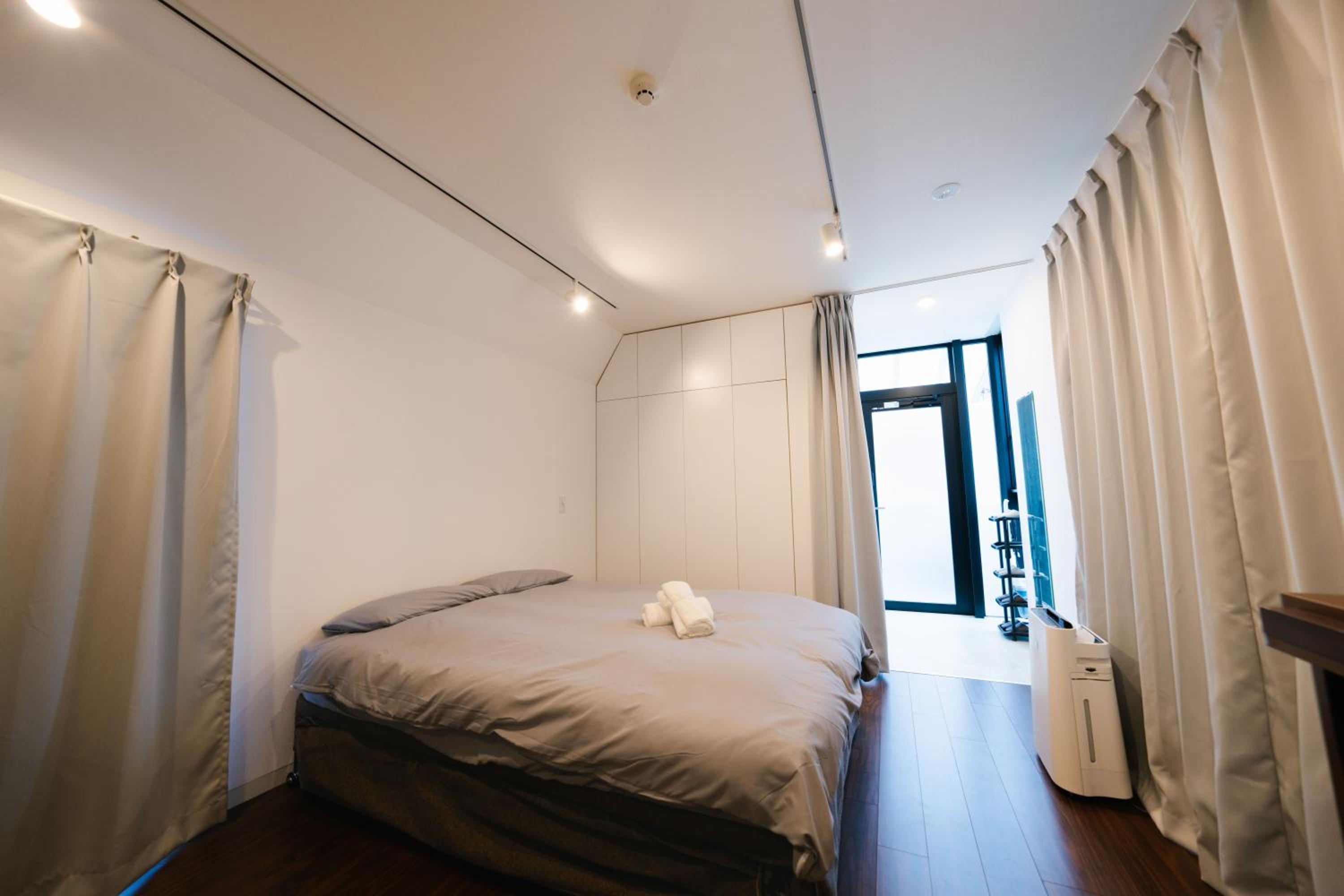 FL Residence Shinjuku Kawadacho