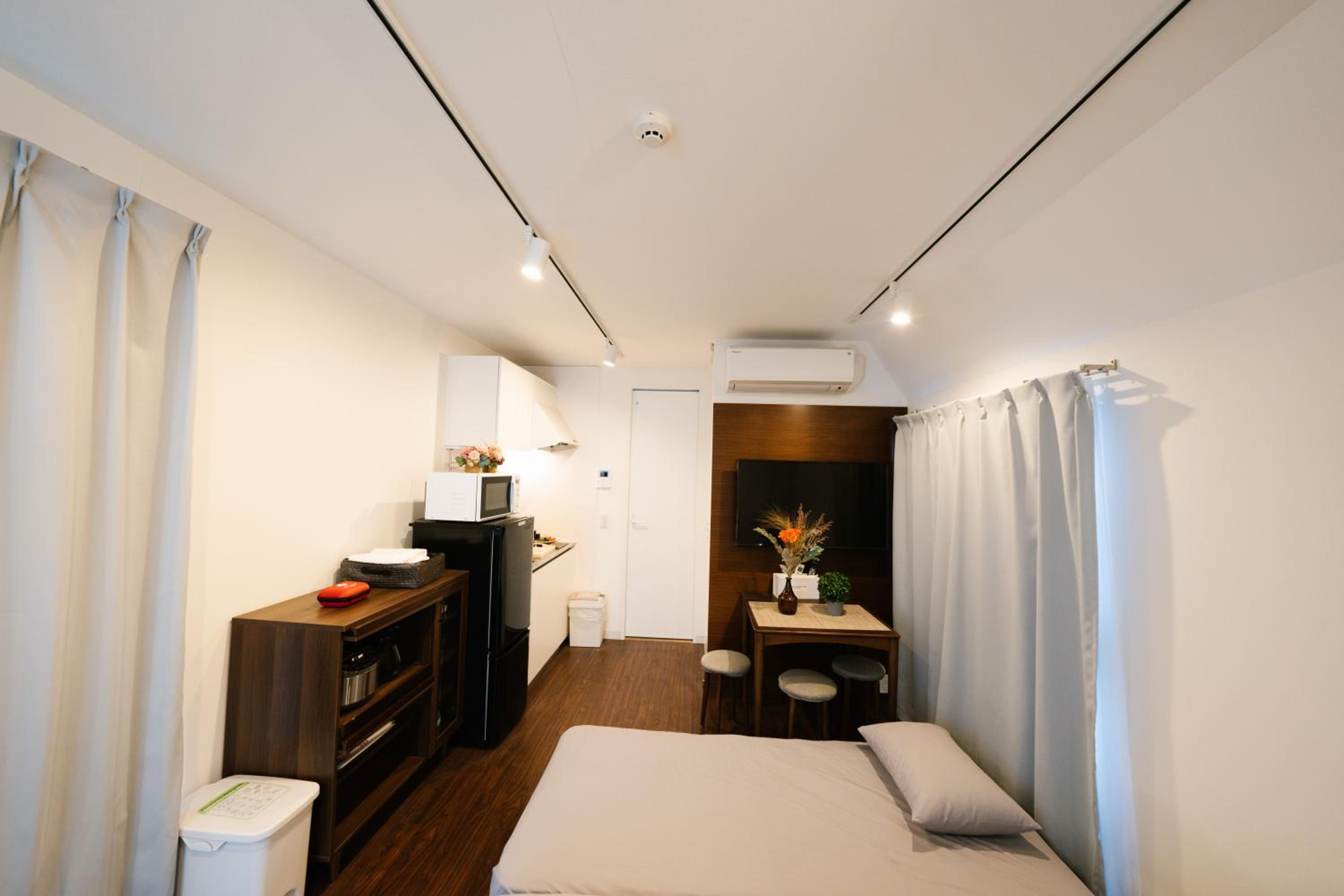 FL Residence Shinjuku Kawadacho