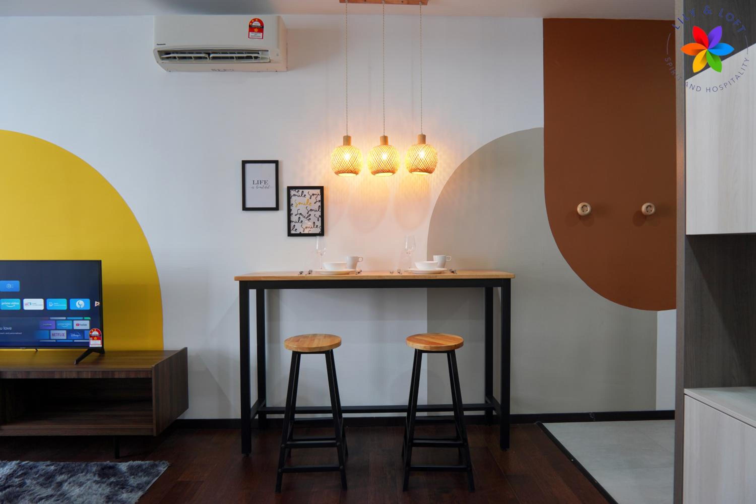 Lily and Loft - Queensville @ Kuala Lumpur - Netflix