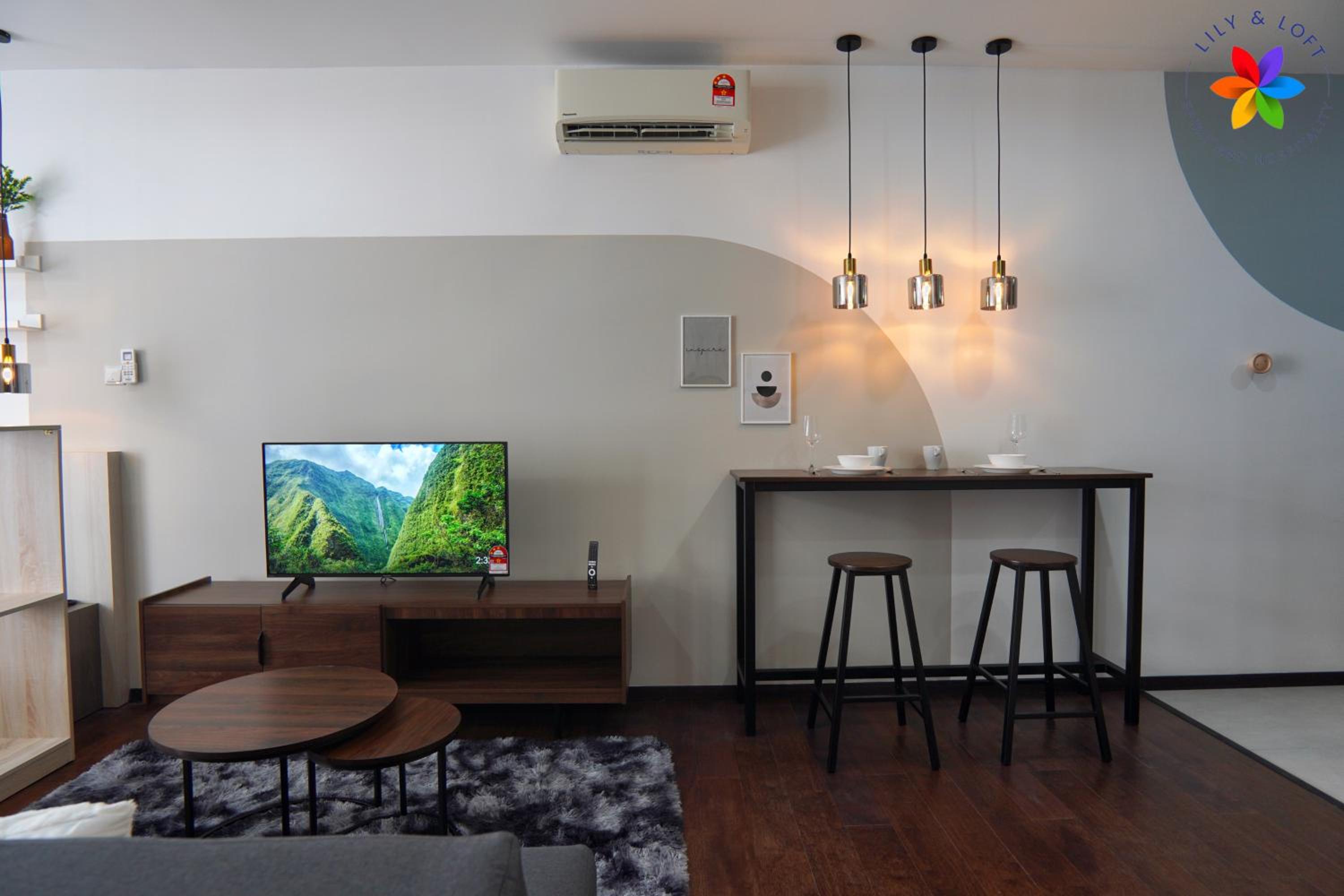 Lily and Loft - Queensville @ Kuala Lumpur - Netflix
