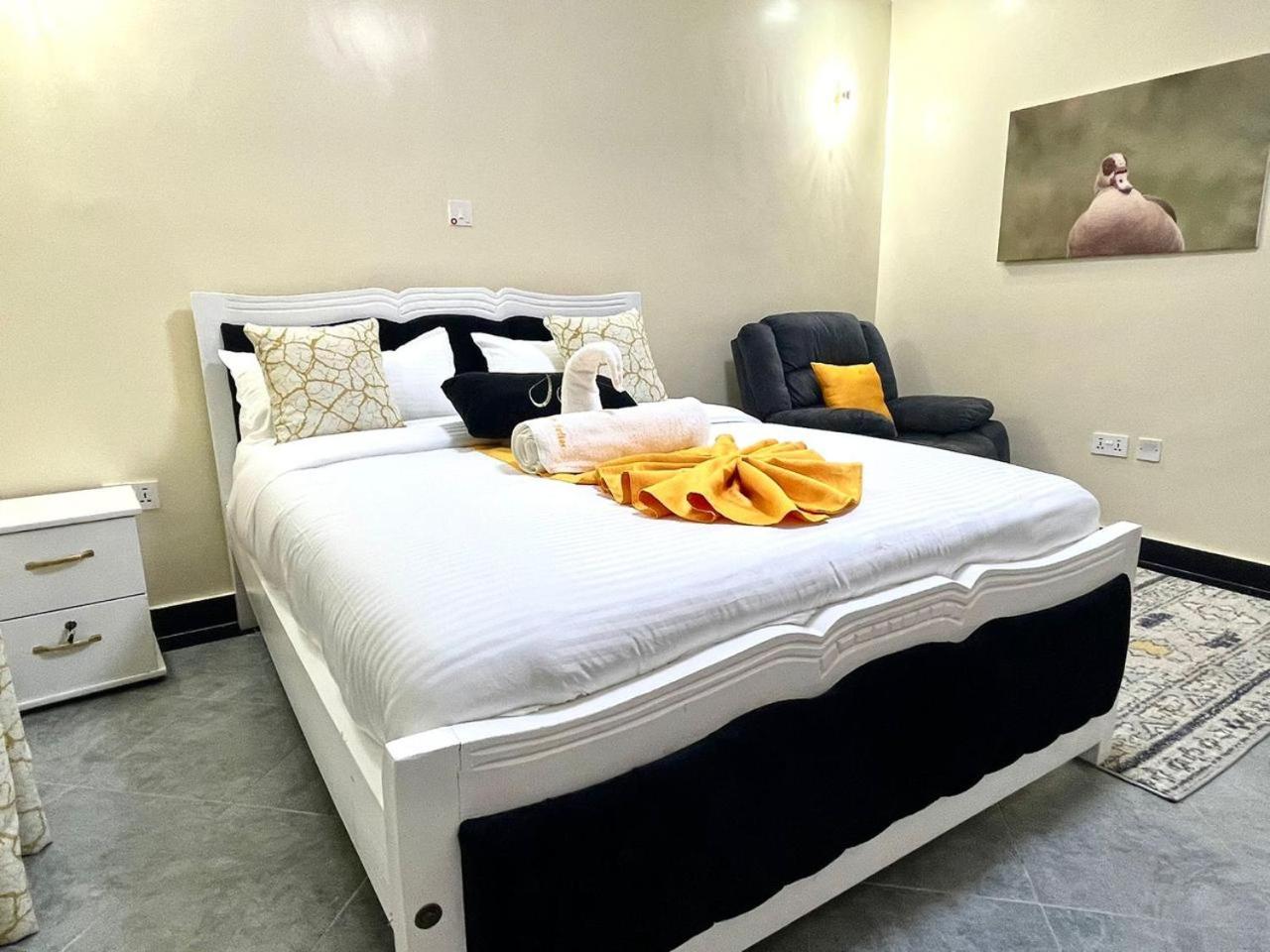 Xellent Suites- Marg House