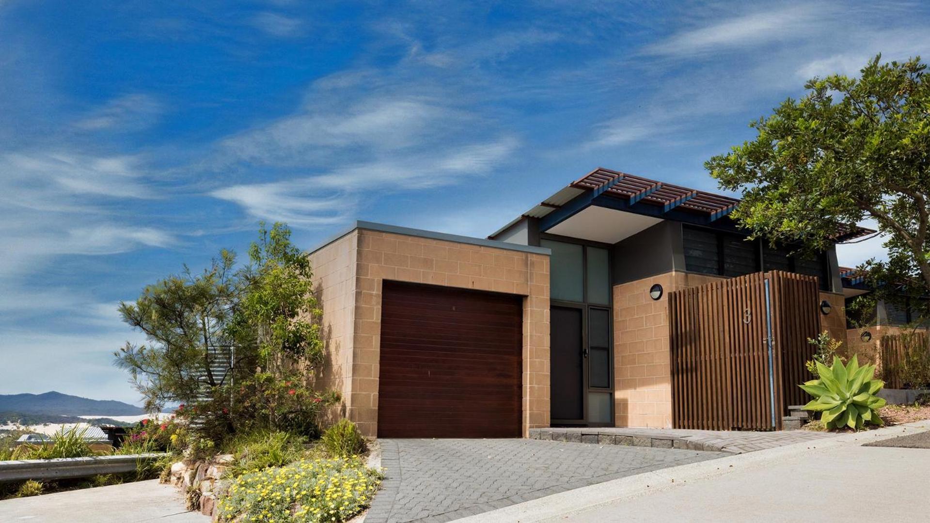 Hotel One Mile Retreat - Image 1