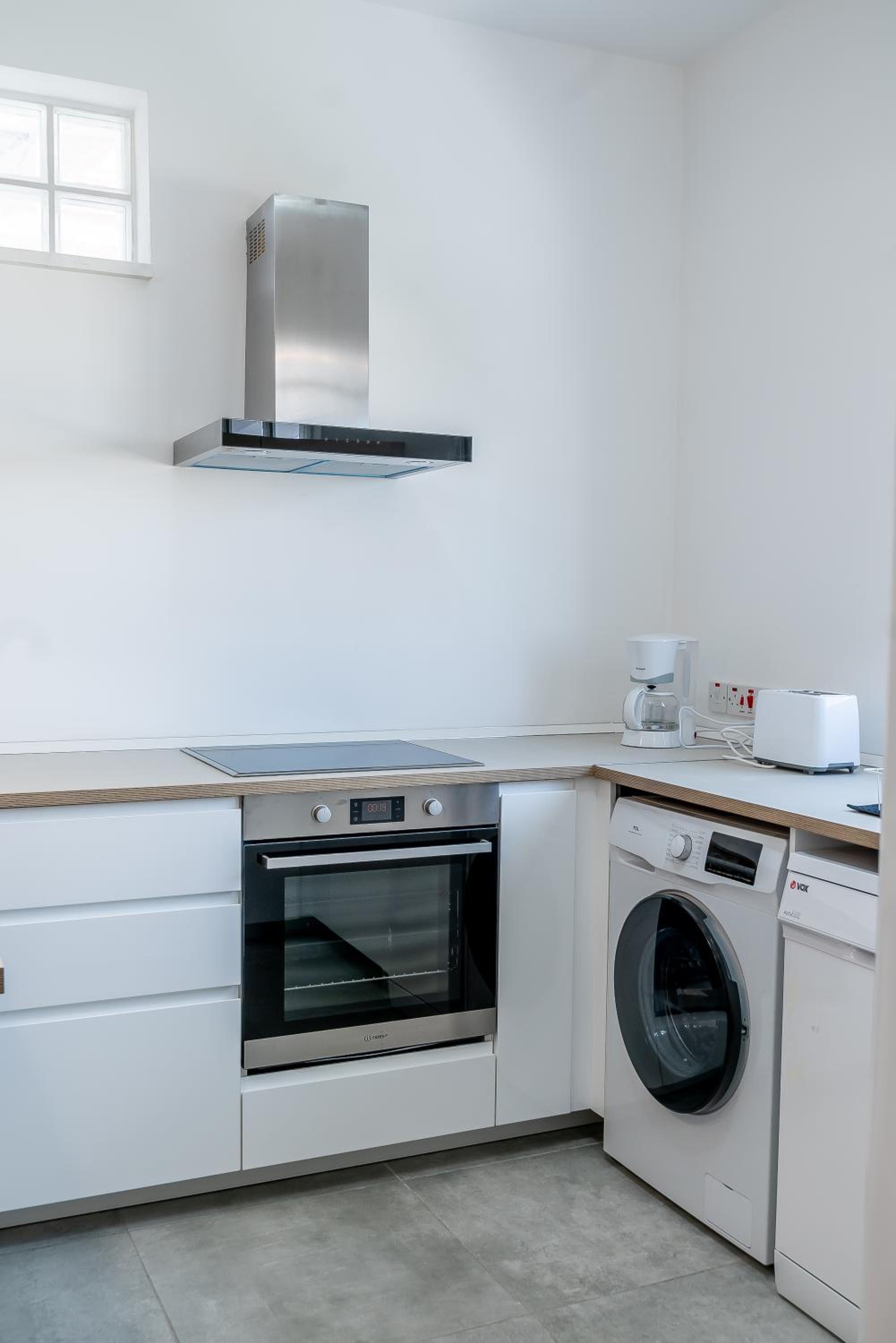 Kition City Apartments - Central Location