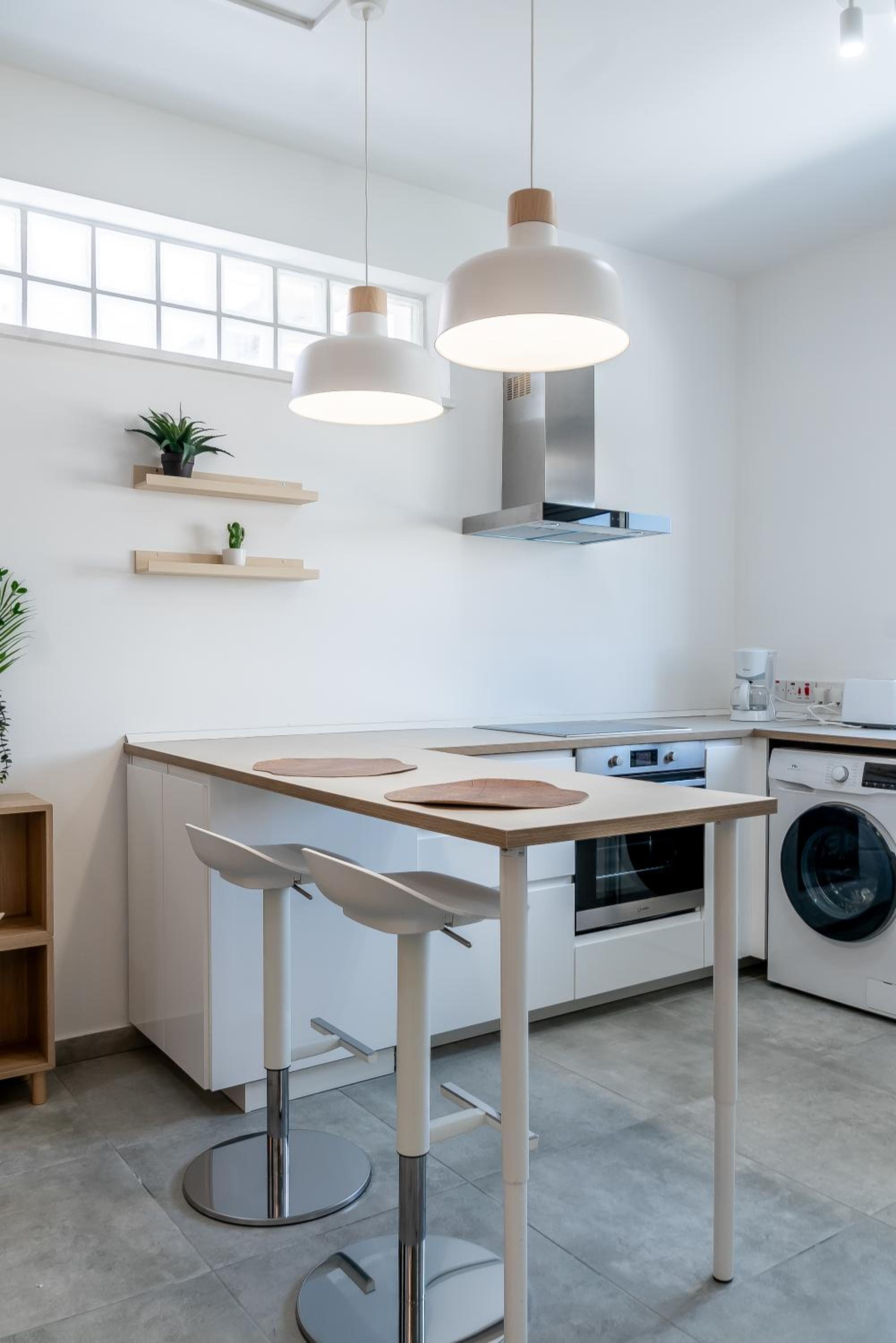 Kition City Apartments - Central Location