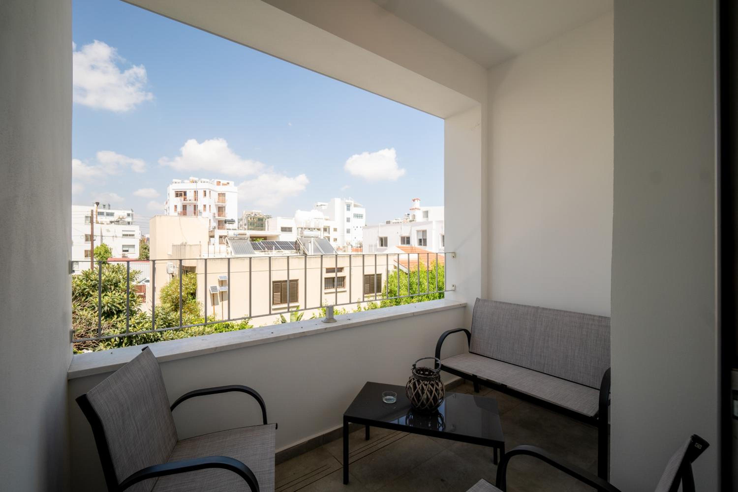 Kition City Apartments - Central Location
