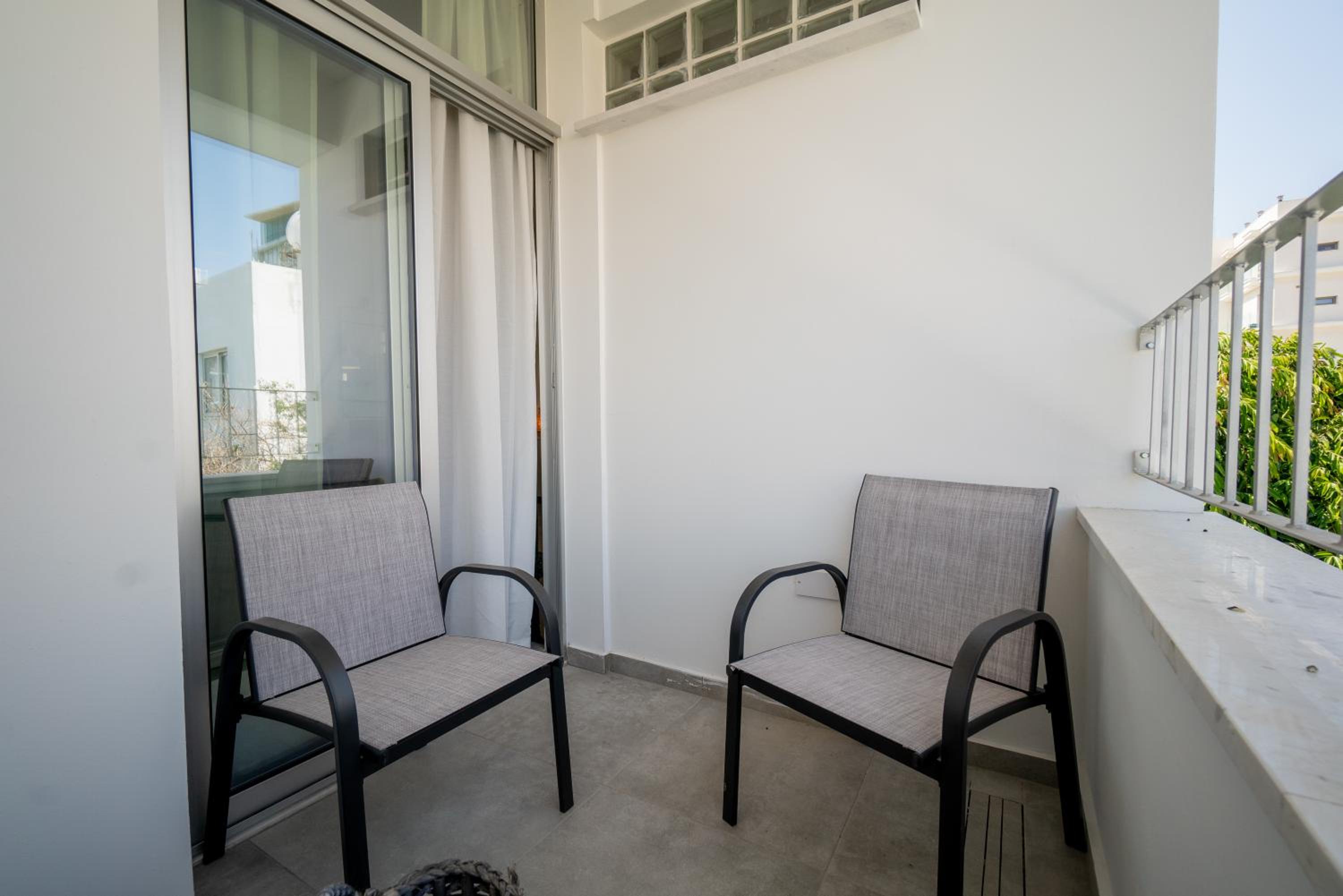 Kition City Apartments - Central Location